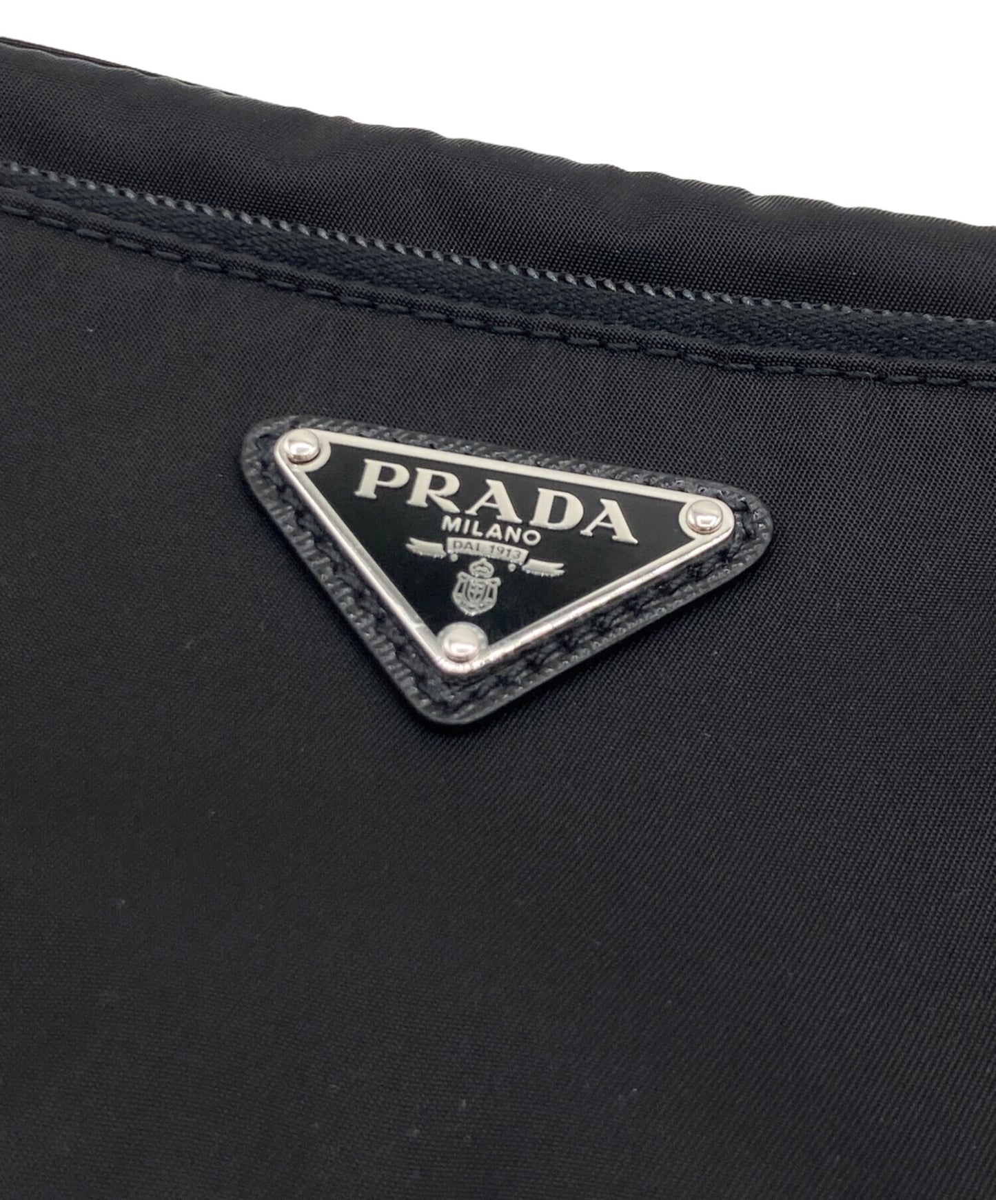 [Pre-owned] PRADA PRADA Re-Nylon x Saffiano leather belt bag 2VL977