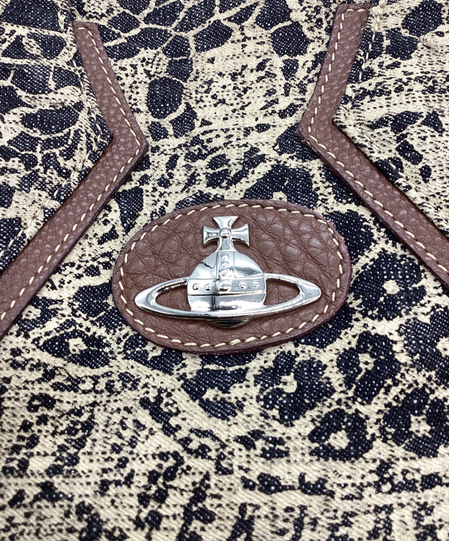 [Pre-owned] Vivienne Westwood YASMINE Handbag with all over pattern