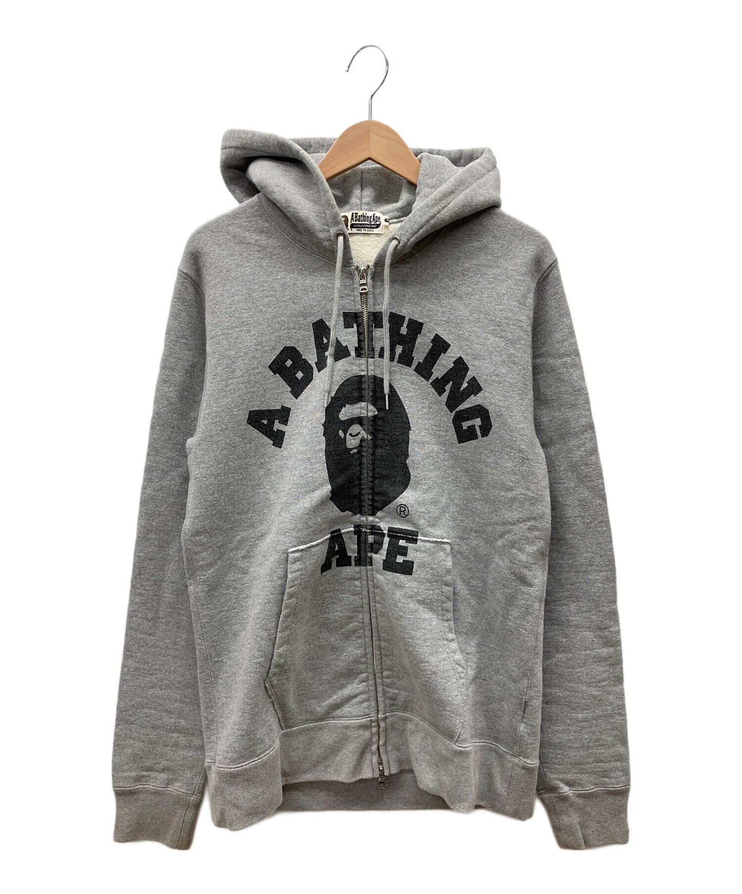 [Pre-owned] A BATHING APE zip hoodie 1930-115-002