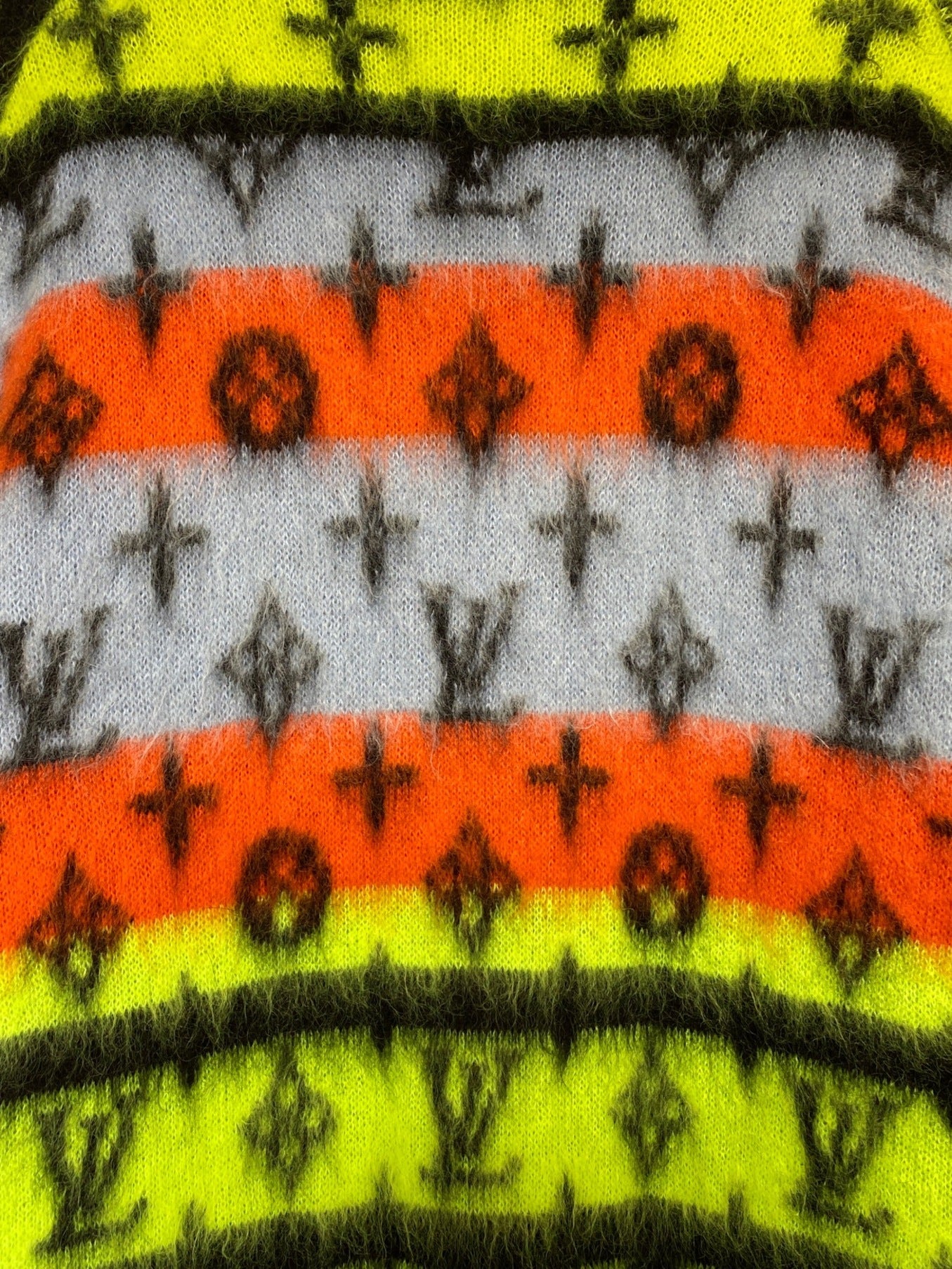 [Pre-owned] LOUIS VUITTON Monogram mohair cardigan HNN05WNE5