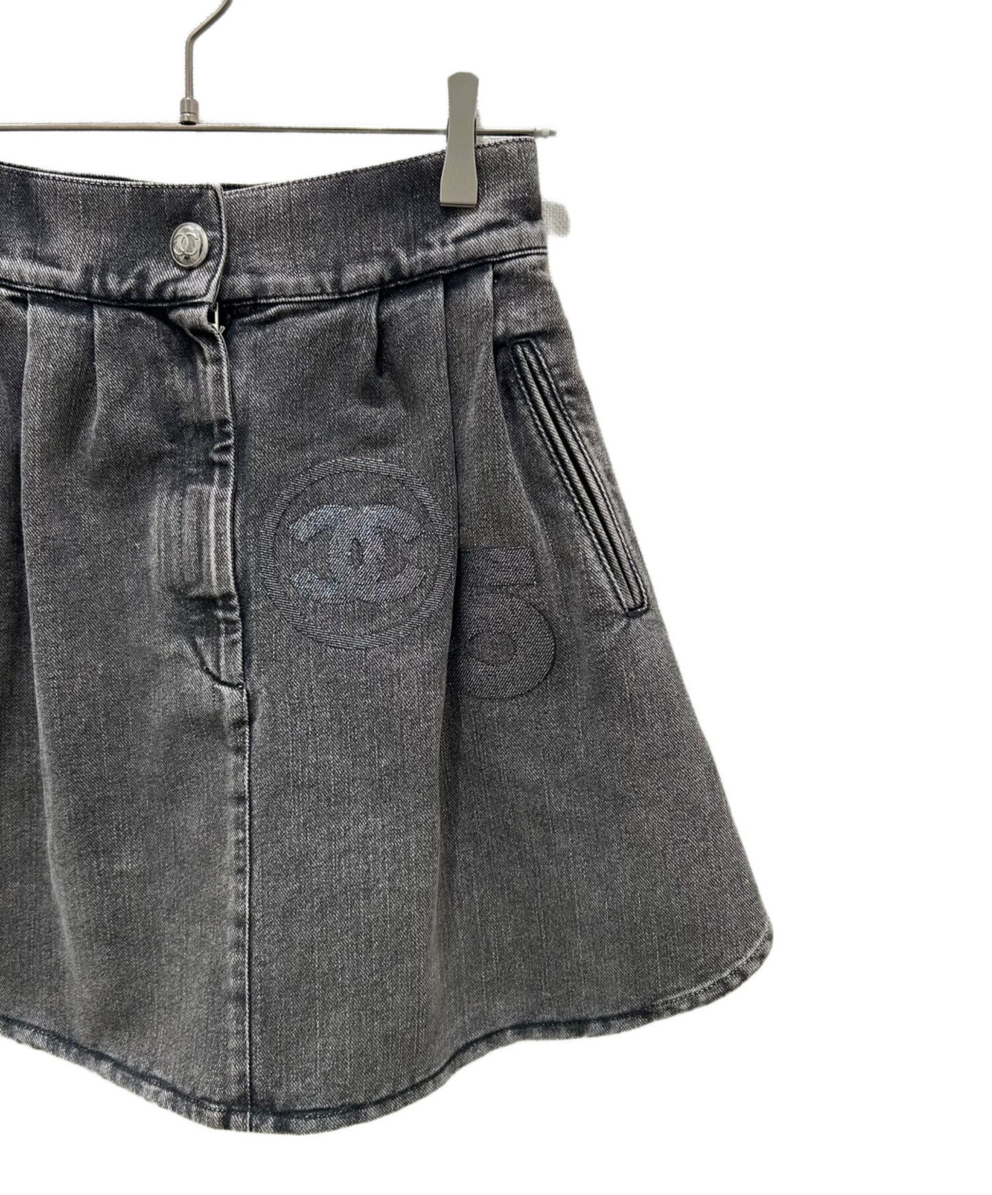 [Pre-owned] CHANEL NO.5 Denim Skirt/Mini Skirt P74035V65658: circa 2023