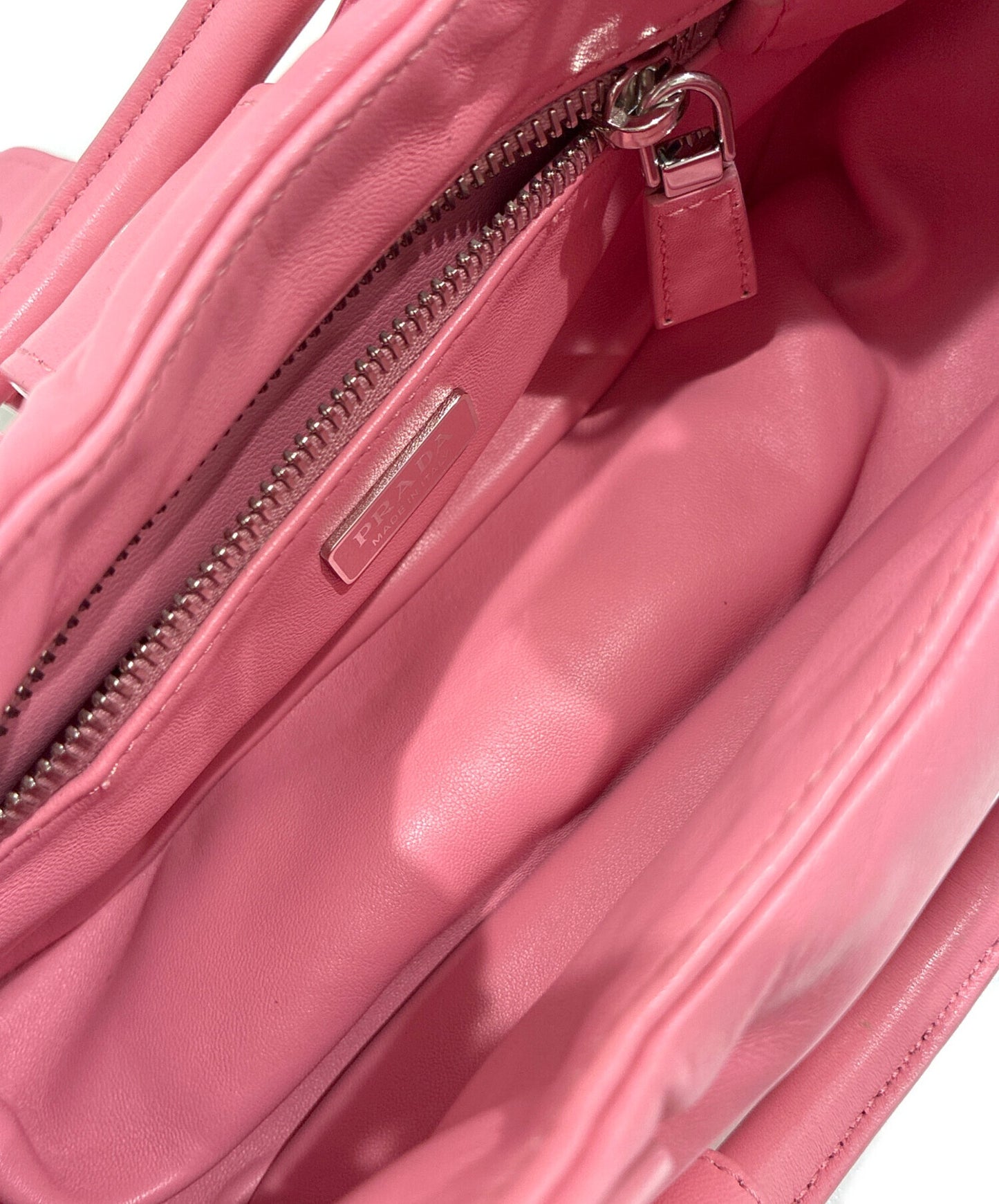 [Pre-owned] PRADA Saffiano Triangle Moon Padded Shoulder Bag / Handbag / Shoulder Bag / 2-way Bag 1BA381