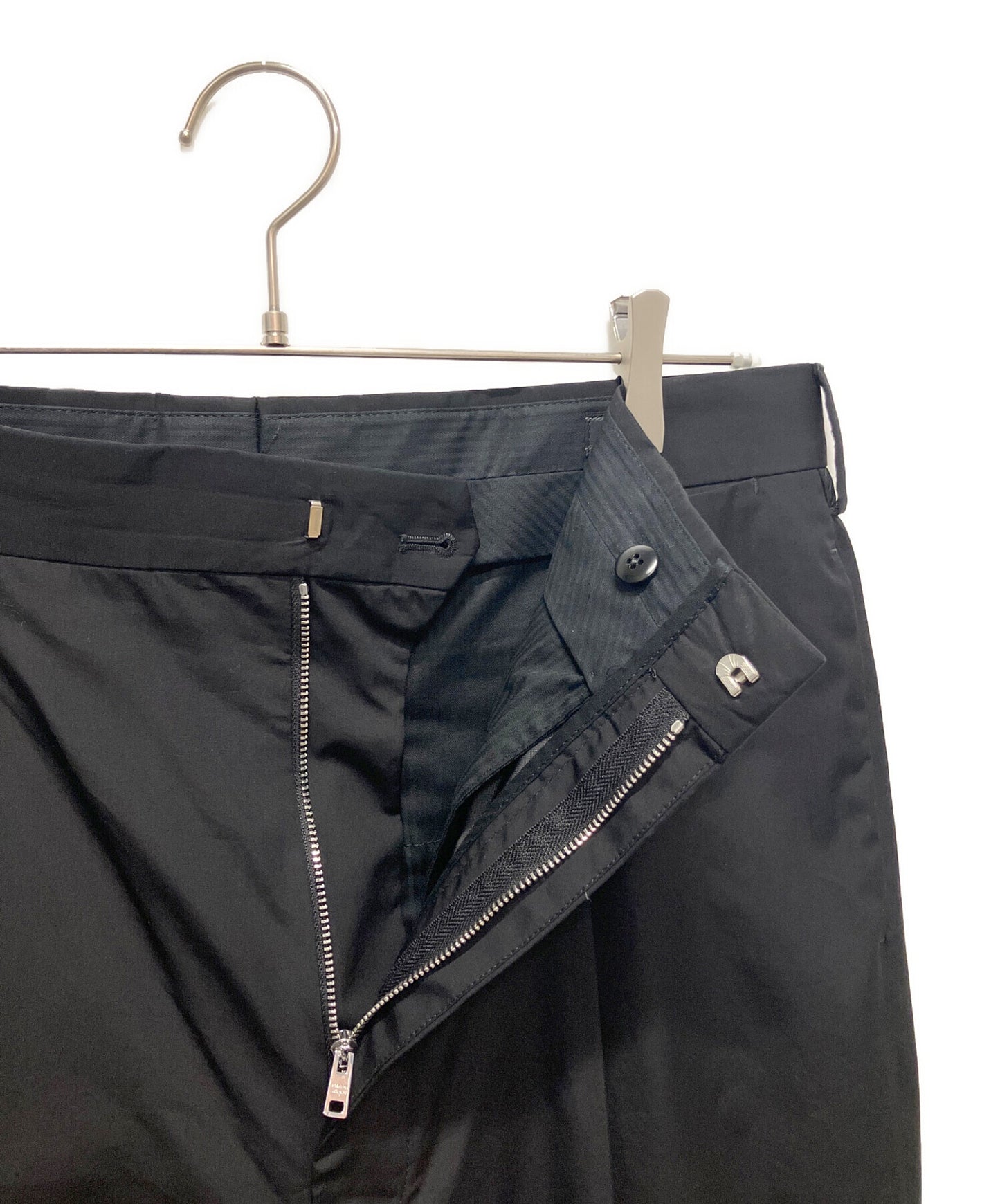 [Pre-owned] PRADA Front tuck tapered cotton pants UP0251 S000 1XV2