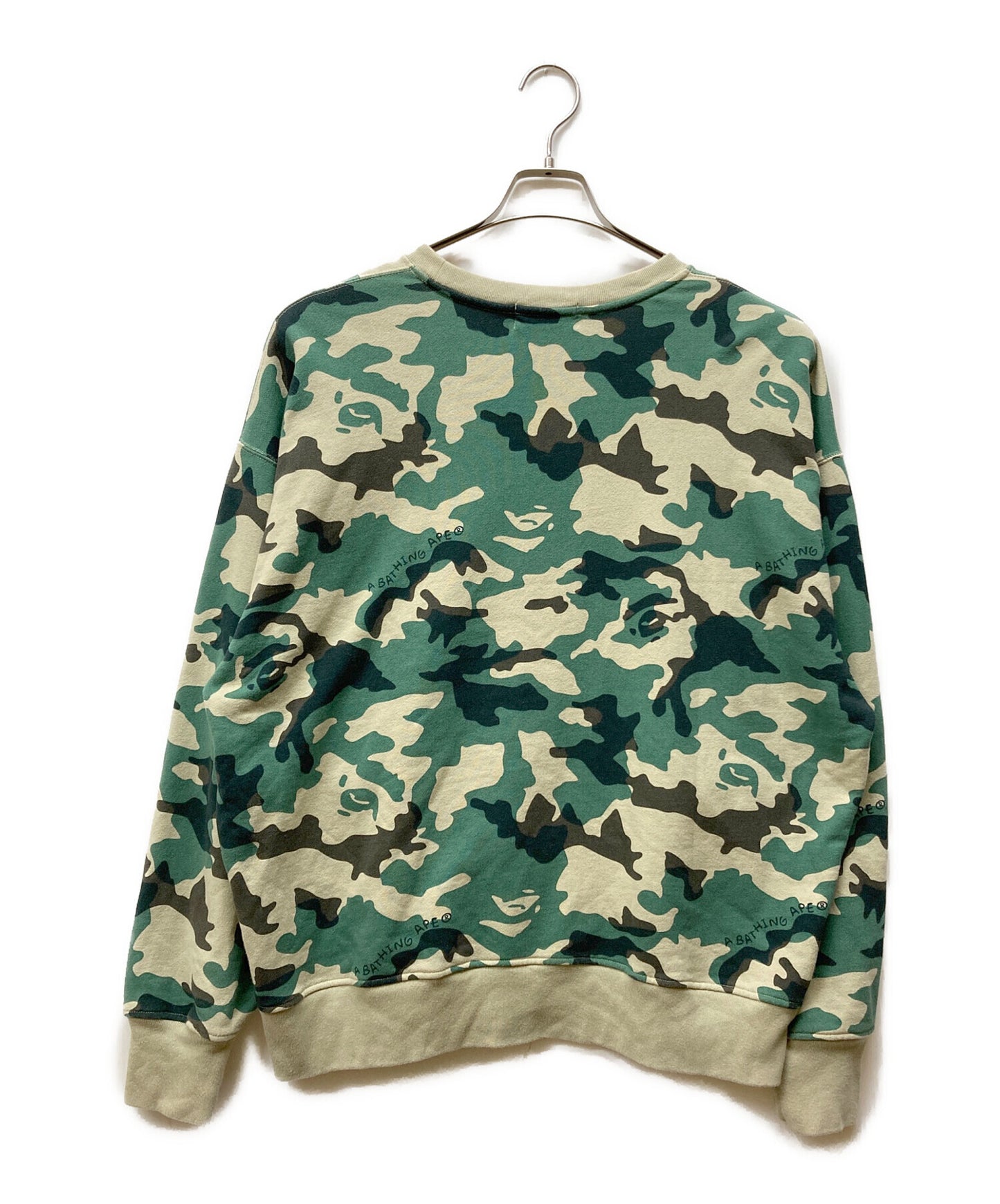 [Pre-owned] A BATHING APE Woodland Camo Loose Fit Crewneck 001SWJ301011M