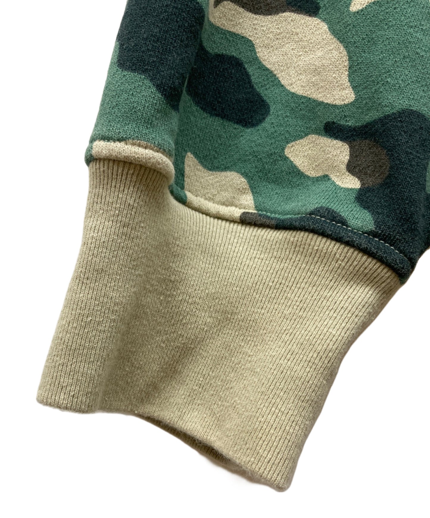 [Pre-owned] A BATHING APE Woodland Camo Loose Fit Crewneck 001SWJ301011M