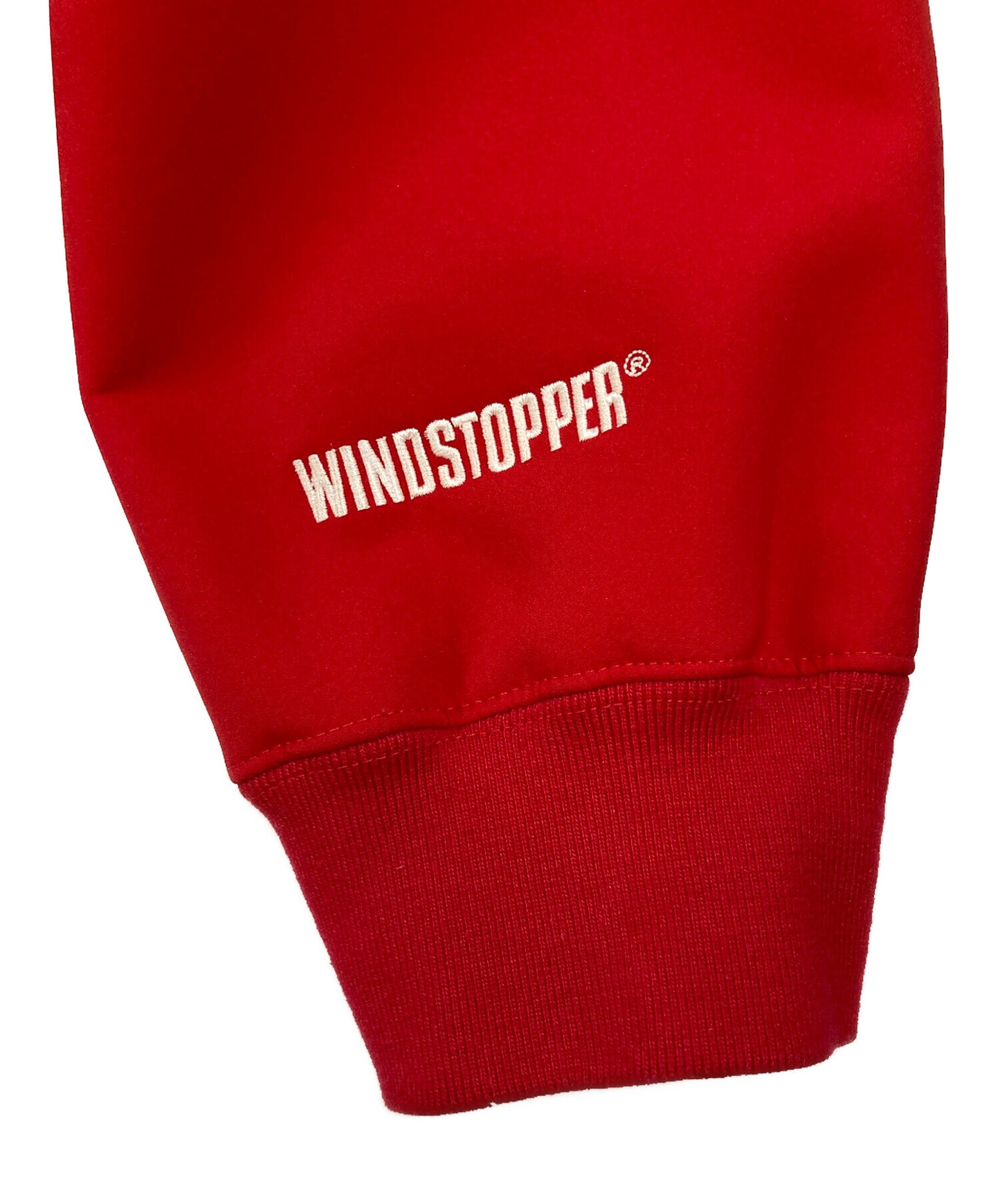 [Pre-owned] SUPREME WINDSTOPPER Zip Up Hooded FW22 Jacket