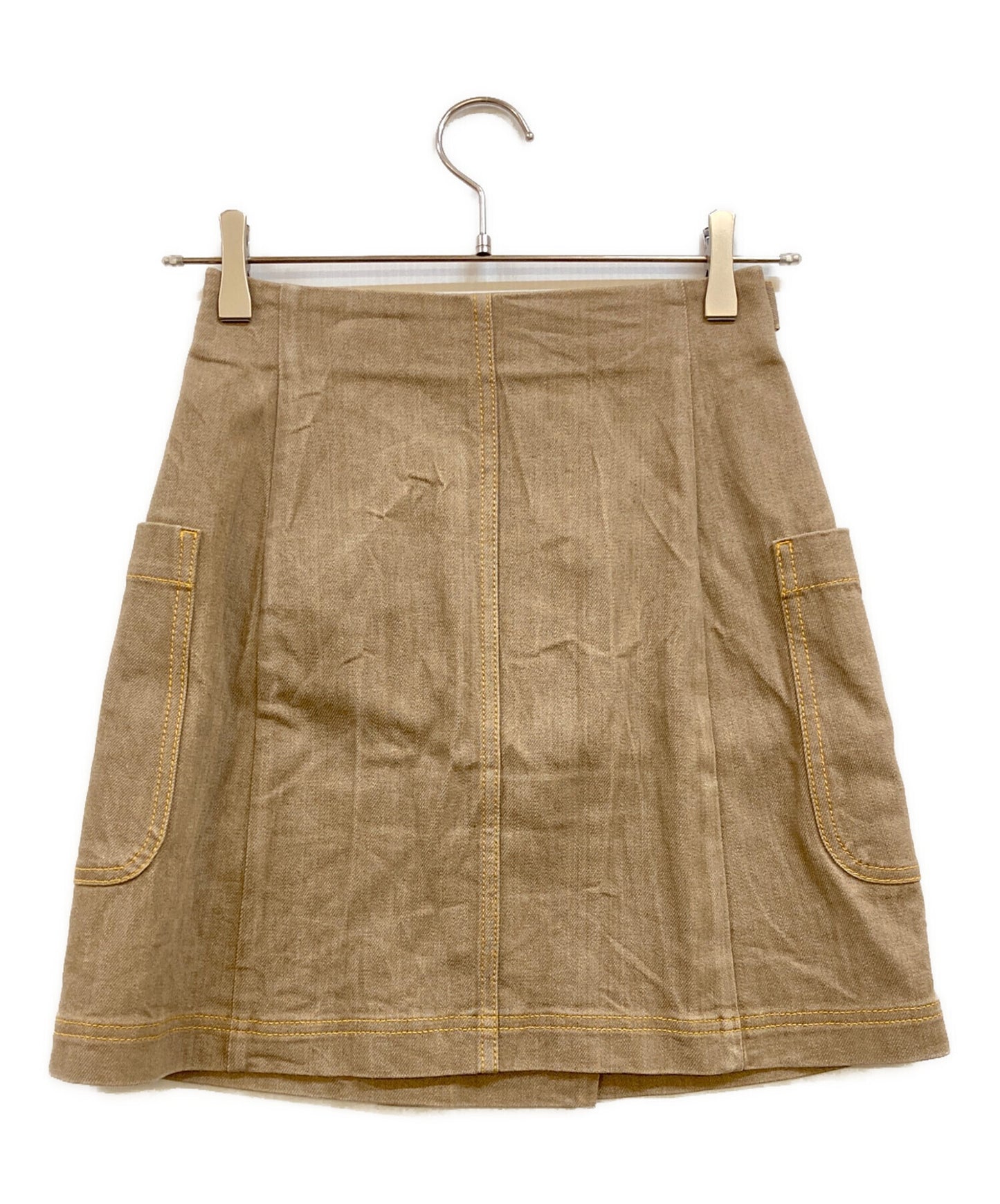 [Pre-owned] FENDI Mini Skirt with Gold-Toned Buttons 12CPF-19-1705