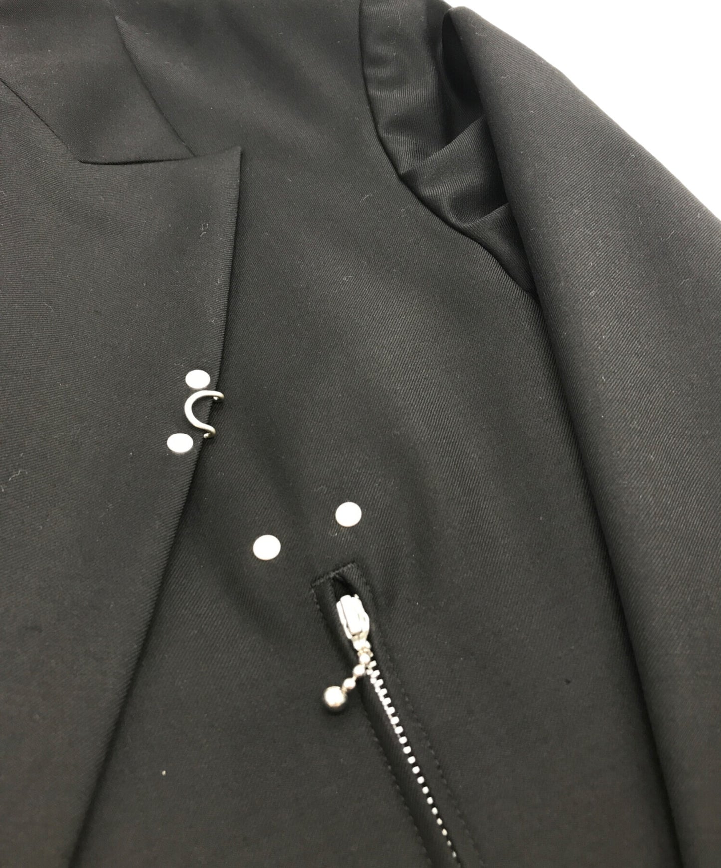 [Pre-owned] s'yte T/W Gabardine 3BS Peak Lapel Studs Long Jacket UQ-J06-101