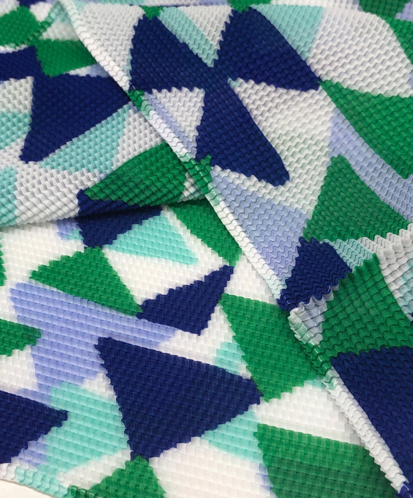 [Pre-owned] me ISSEY MIYAKE sleeveless cut and sewn MI11FK447