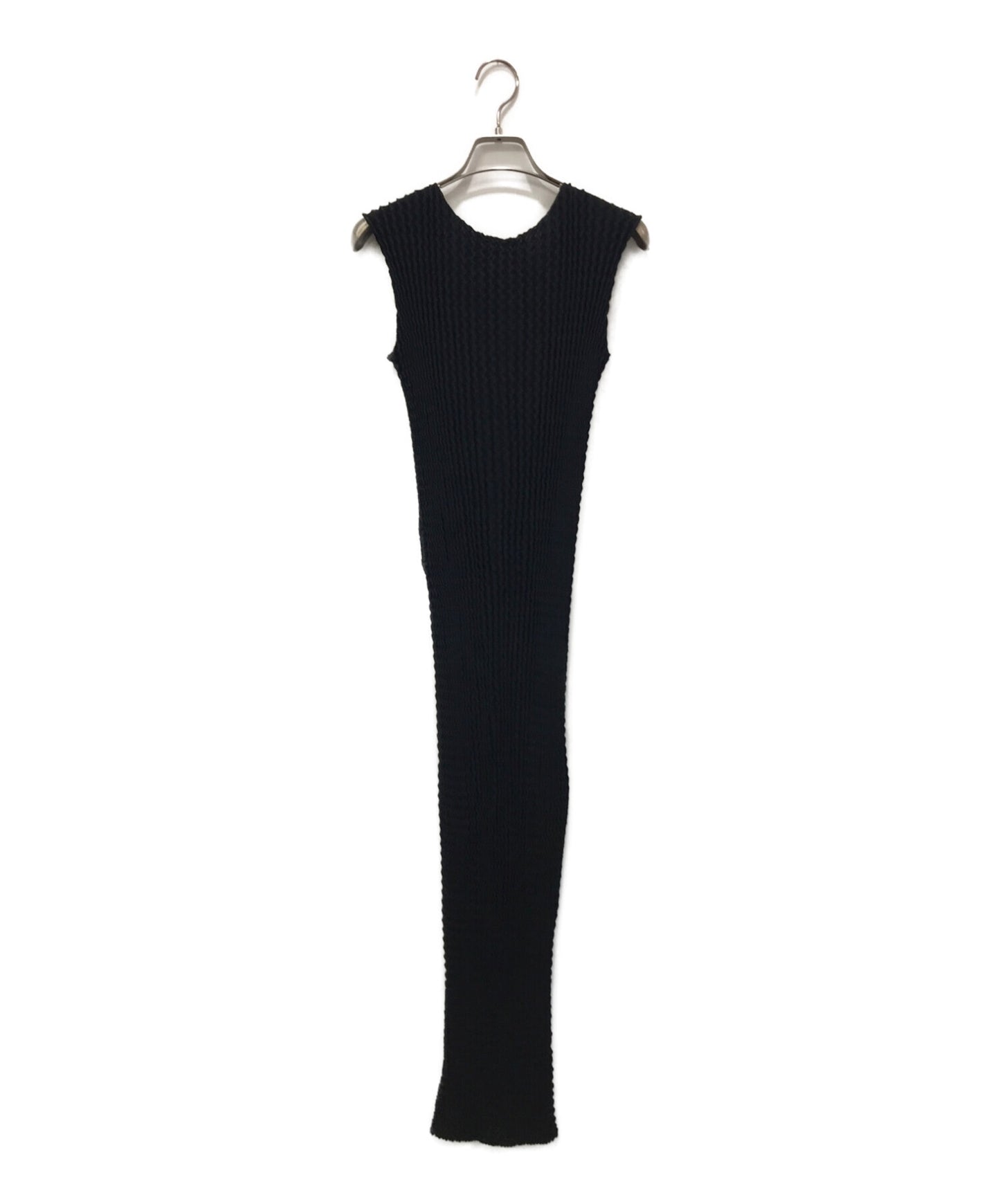 [Pre-owned] ISSEY MIYAKE SPONGY BK/WT Sleeveless dress IM31KH776