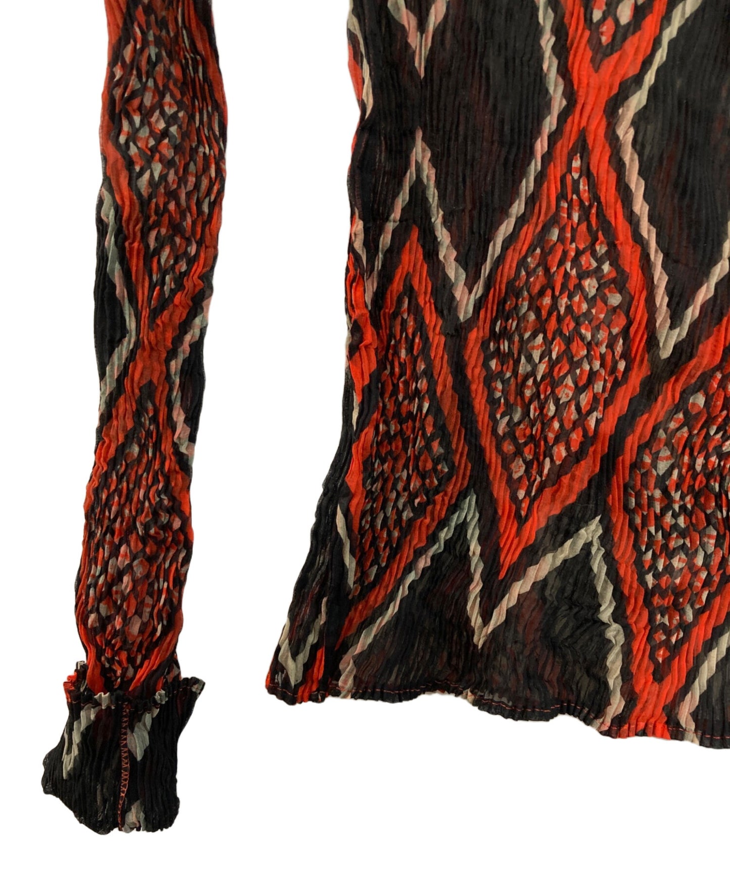 [Pre-owned] ISSEY MIYAKE See-through high neck pleated cut and sewn with all-over pattern IM71FJ134