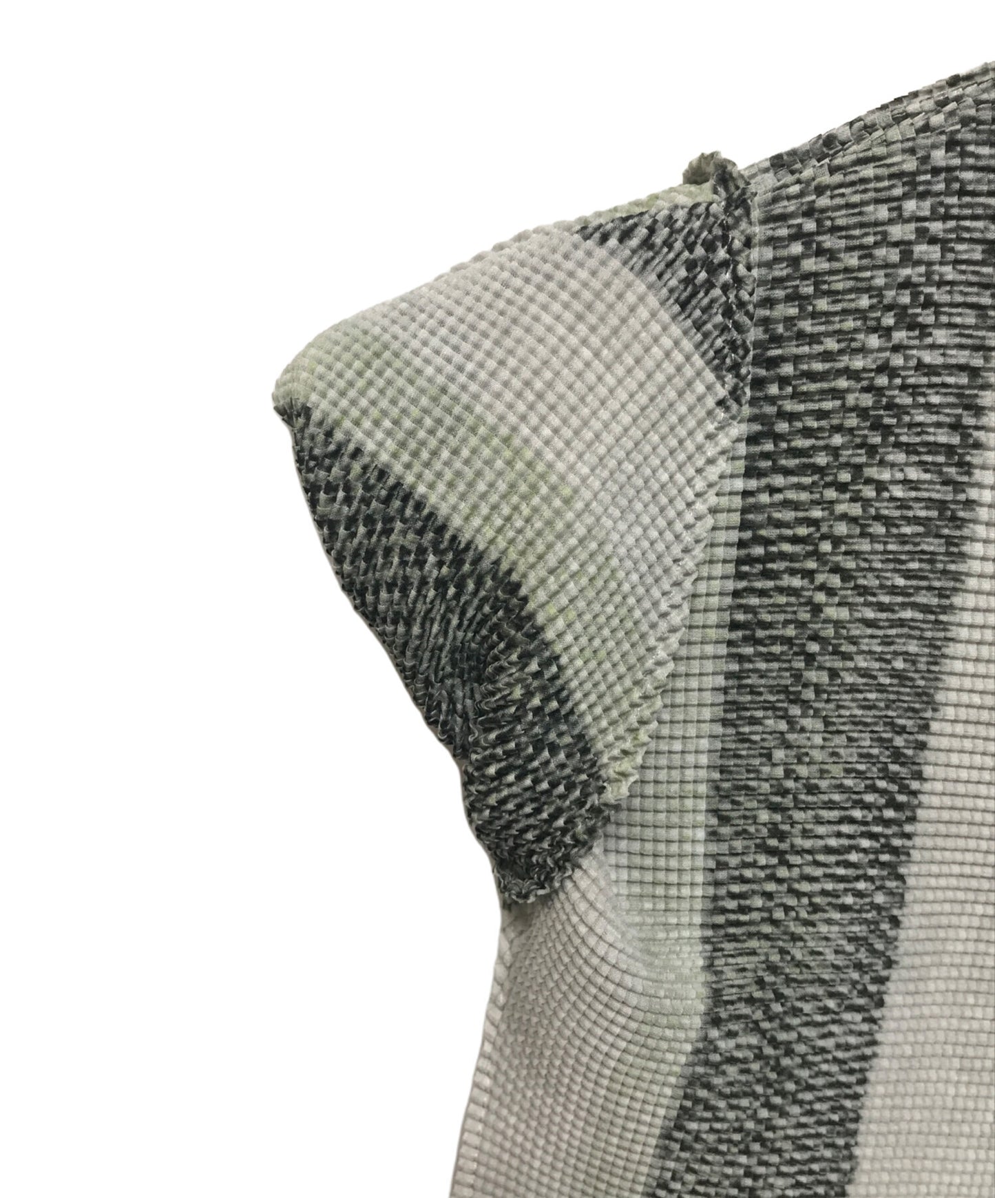 [Pre-owned] me ISSEY MIYAKE pleated knit MI51FK335