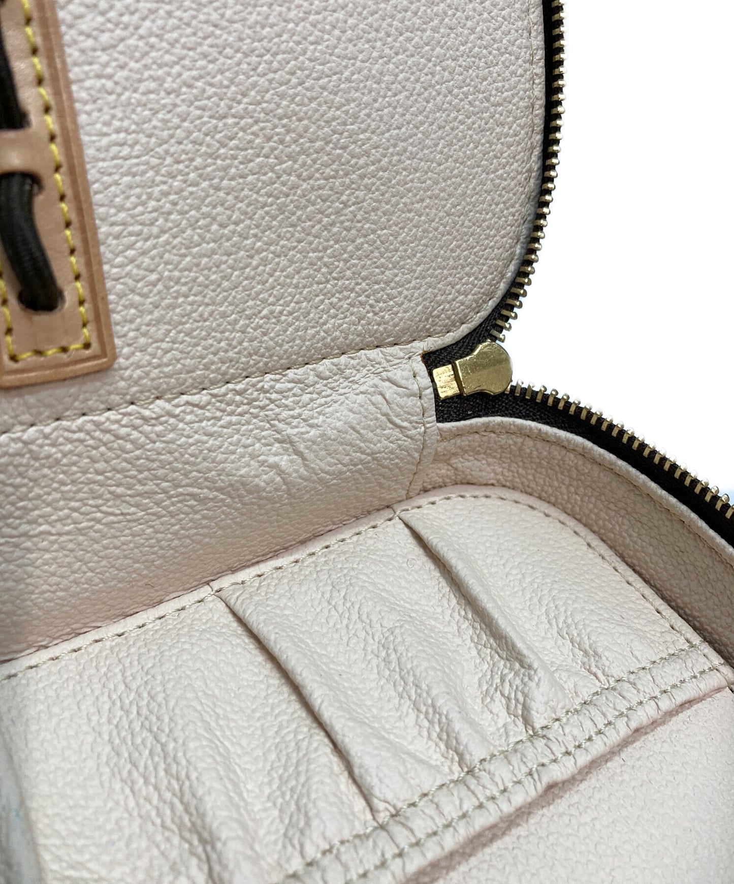 [Pre-owned] LOUIS VUITTON Truth Blush PM M47510