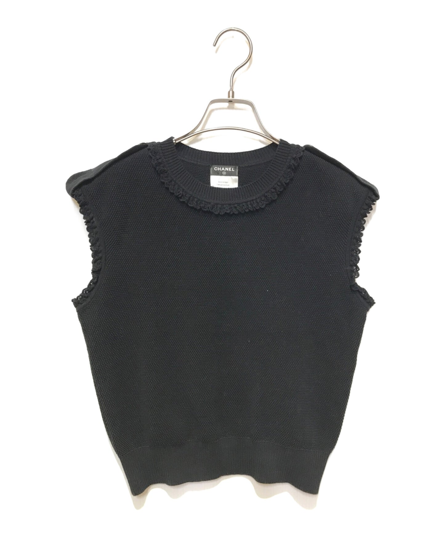 [Pre-owned] CHANEL Coco button sleeveless ruffle knit/ribbed/tank top/. P53670K06984