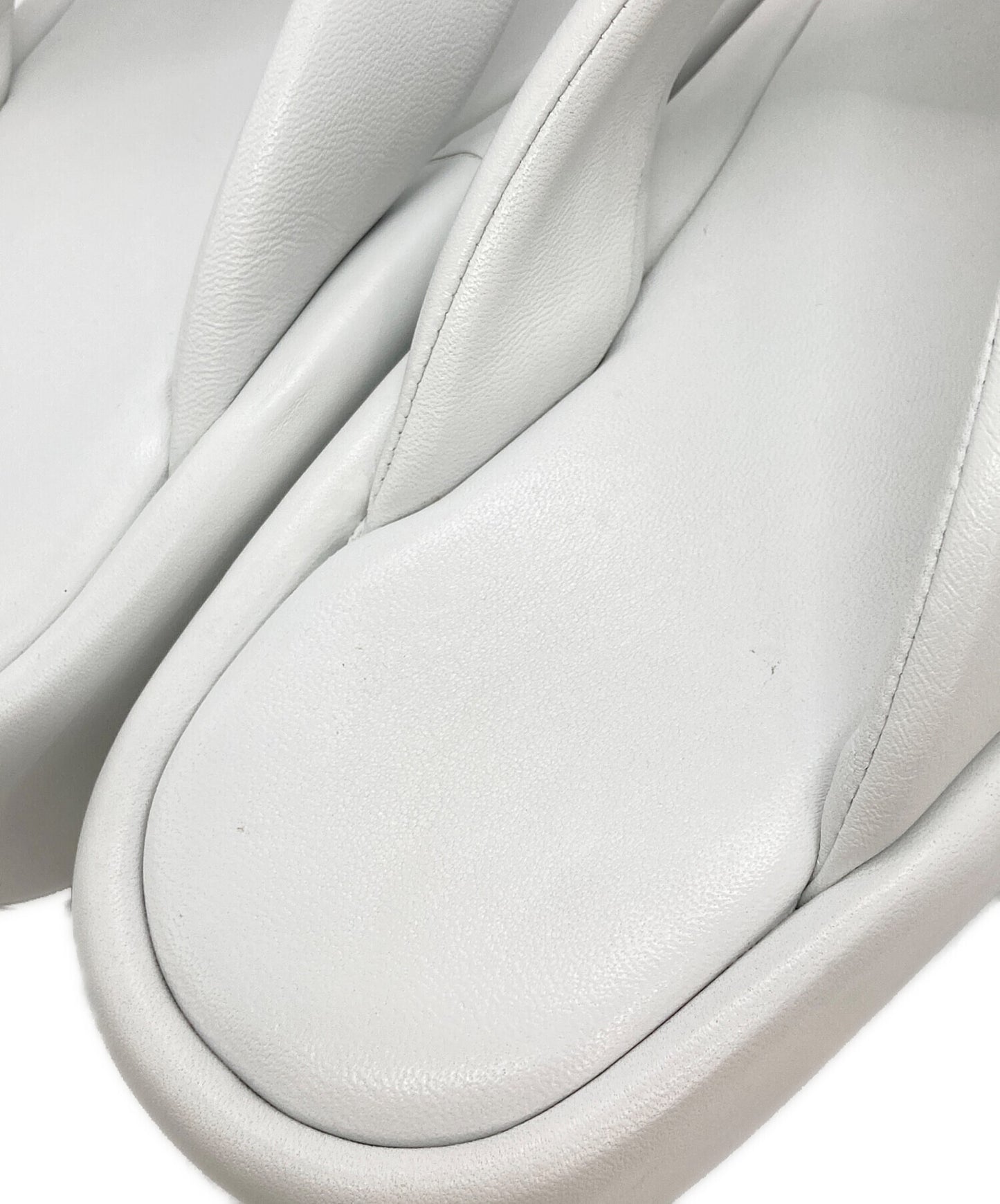 [Pre-owned] BALENCIAGA RISE THONG 693549