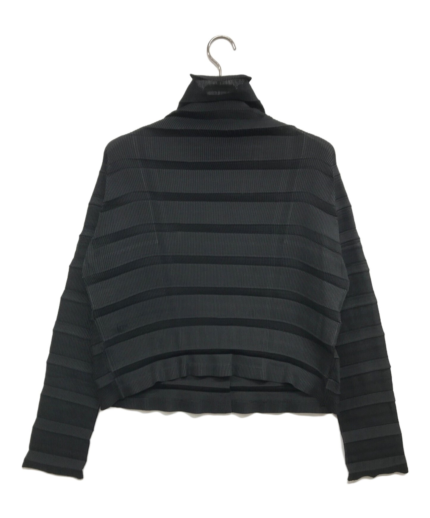 [Pre-owned] ISSEY MIYAKE FETE Pleated cardigan with horizontal fold processing IF52FJ316