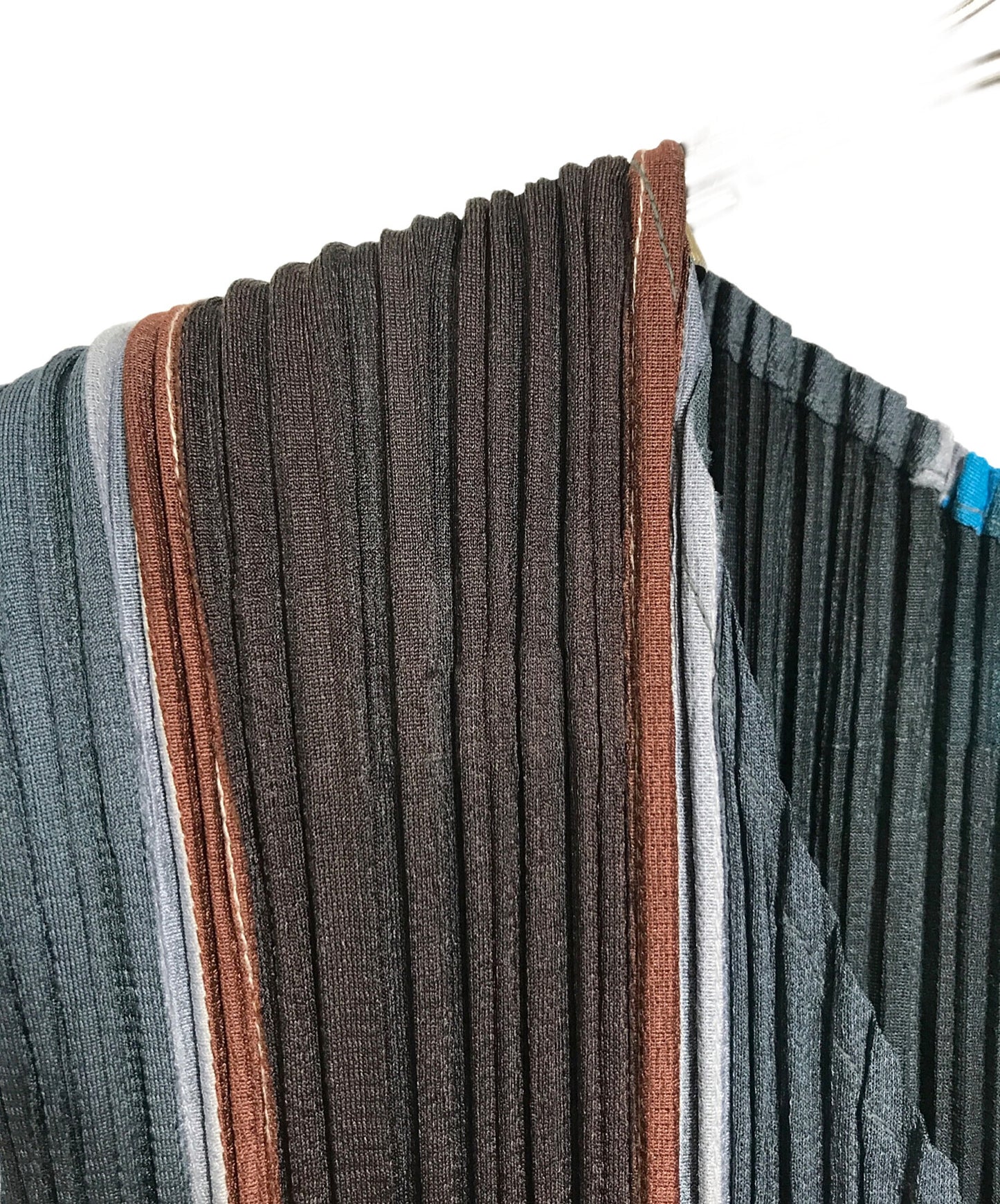 [Pre-owned] PLEATS PLEASE Block Check Pleated Sleeveless Cut & Sewn Multicolor Geometric Pattern Total Pattern Made in Japan 06 PP64JK541