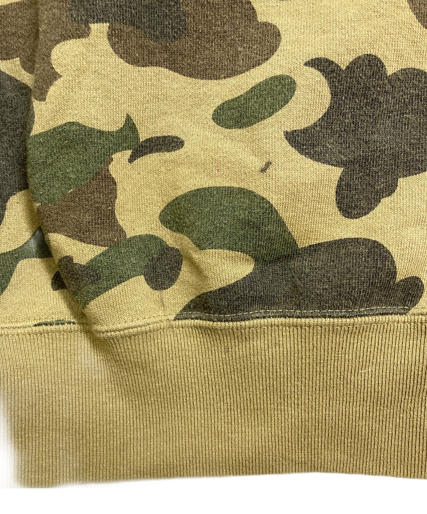 [Pre-owned] A BATHING APE Camo Pattern Rhinestone T-Shirt Short Sleeve Sweatshirt NIGO Period Camouflage Made in Japan