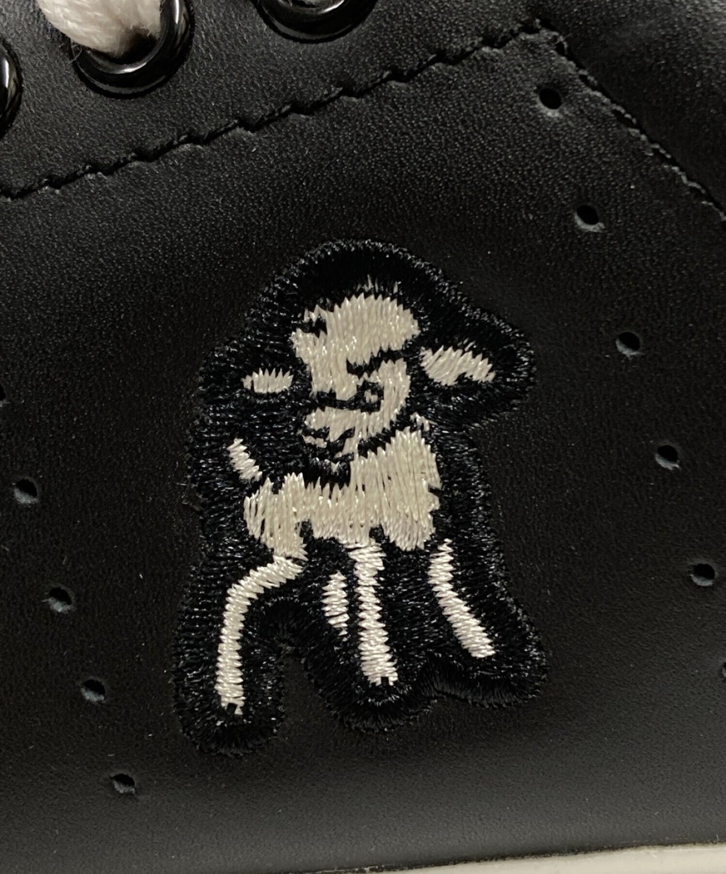 [Pre-owned] UNDERCOVER Sheep embroidered leather sneakers