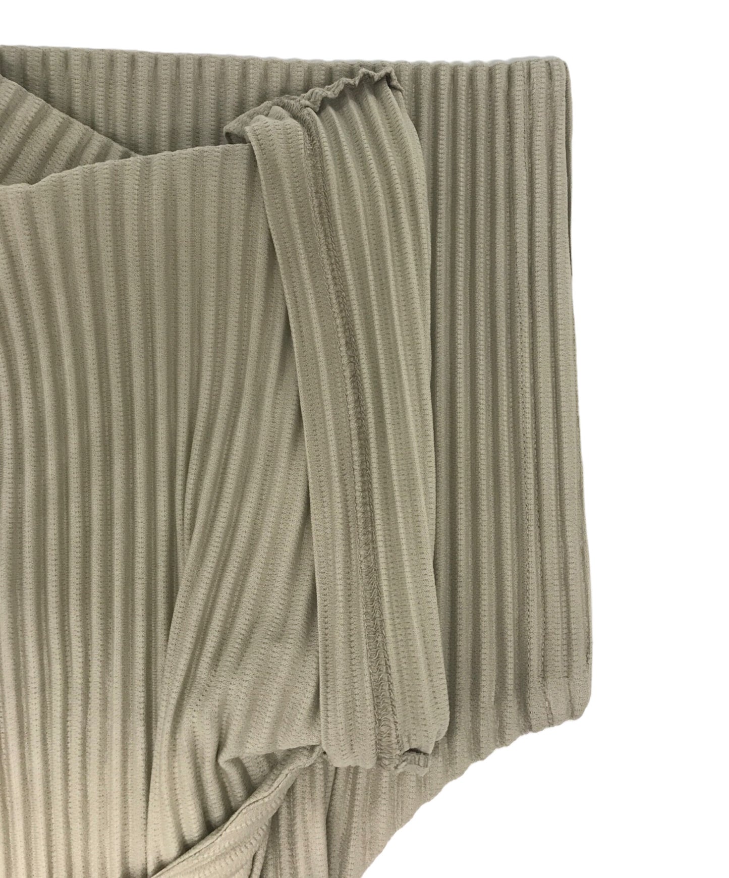 [Pre-owned] HOMME PLISSE ISSEY MIYAKE pleated knit HP51JK120