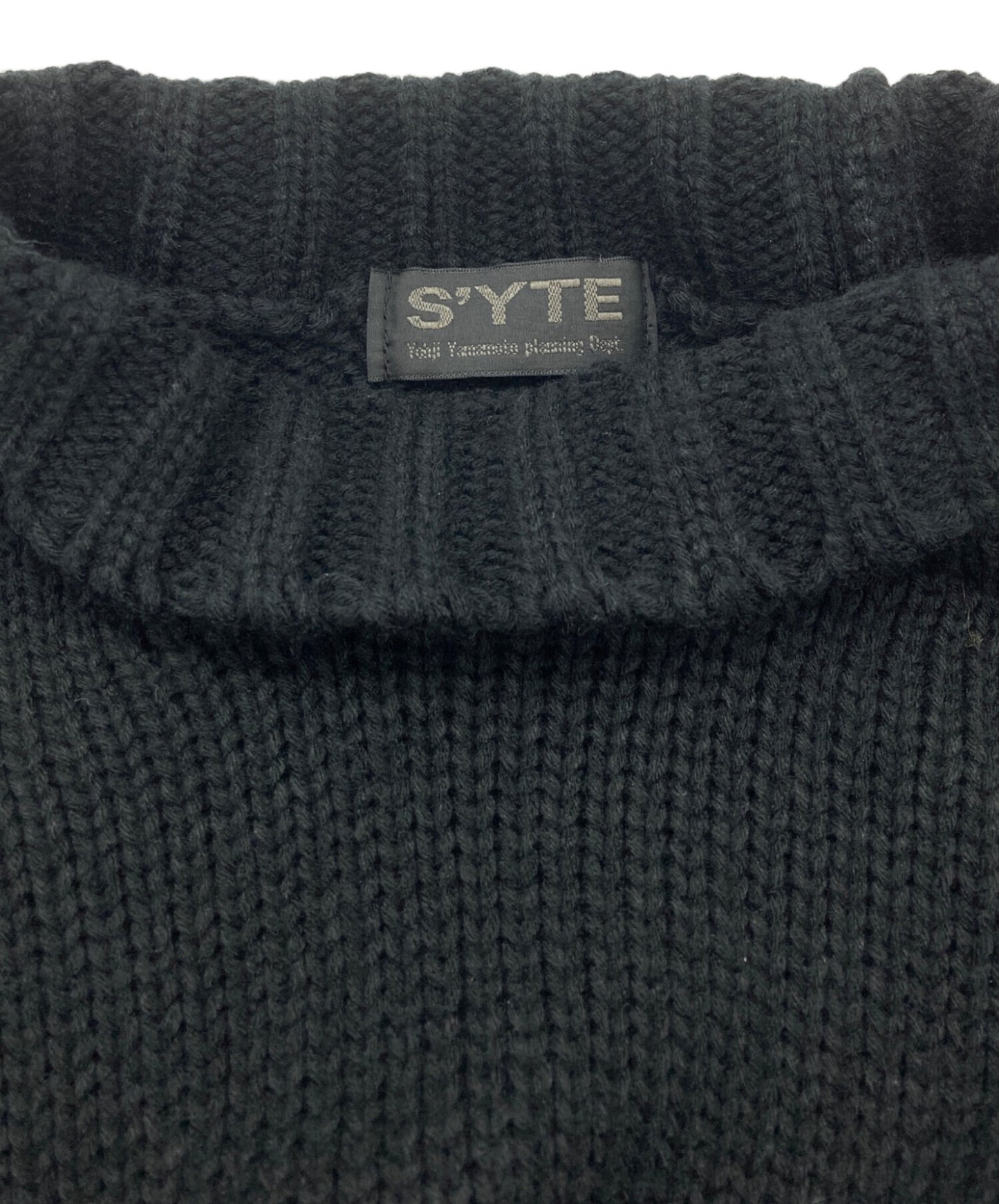 [Pre-owned] s'yte BULKY WOOL LYNX HIGH NECK KNIT UB-K08-611