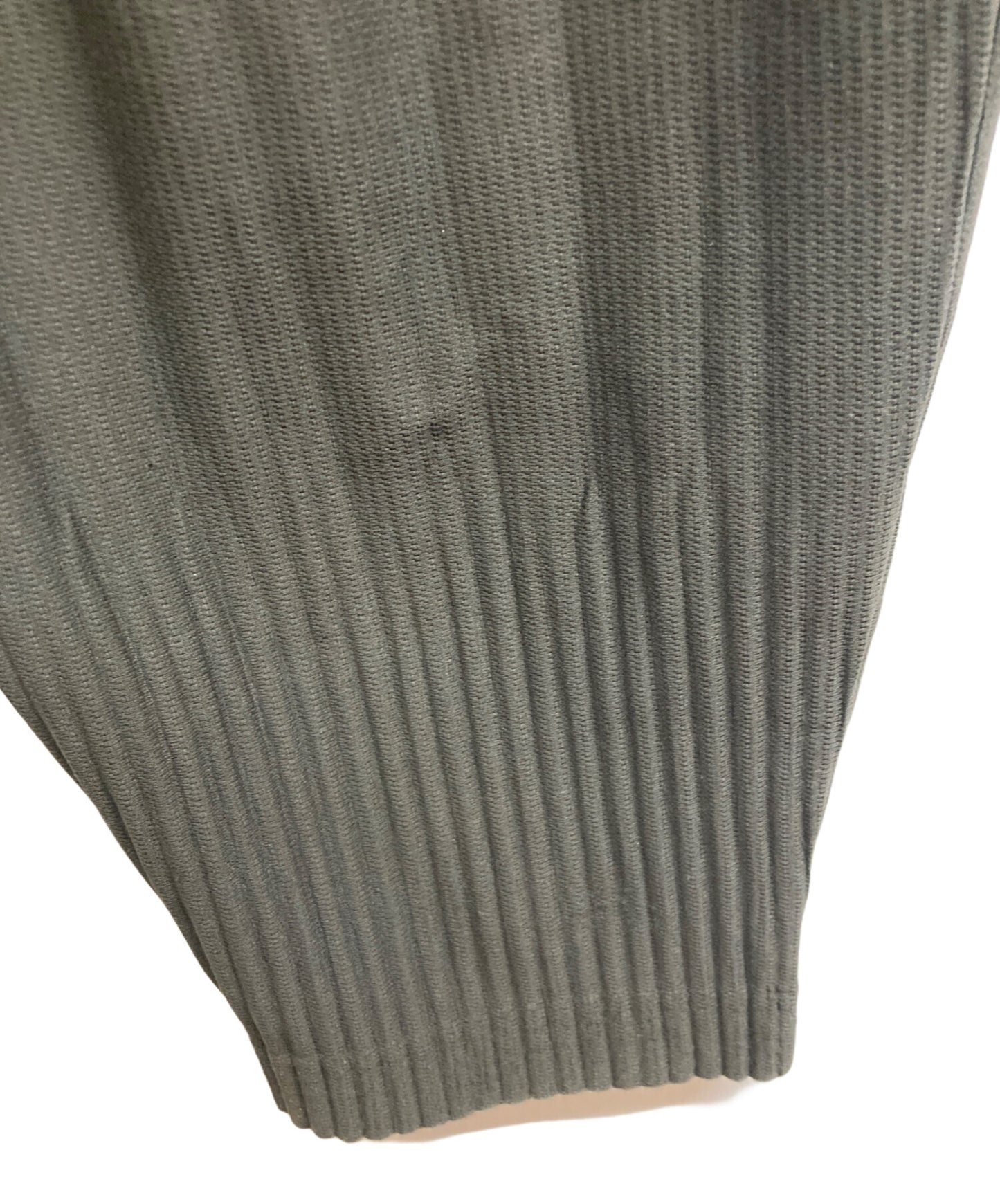 [Pre-owned] HOMME PLISSE ISSEY MIYAKE sarouel-eraser pleated pants HP55JF051