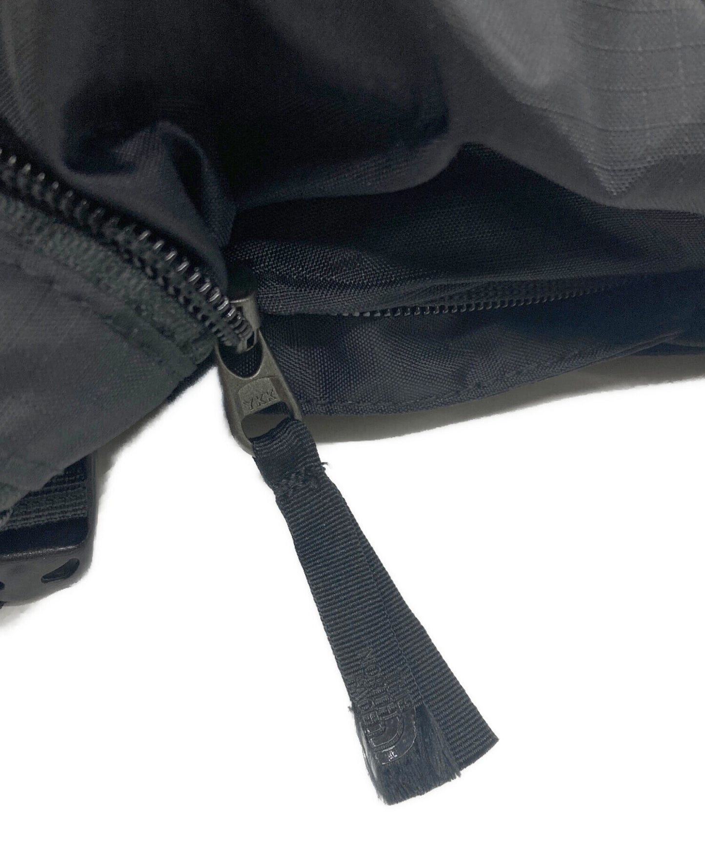 [Pre-owned] SUPREME Trekking Convertible Backpack + Waist Bag NM72201I NM72201I