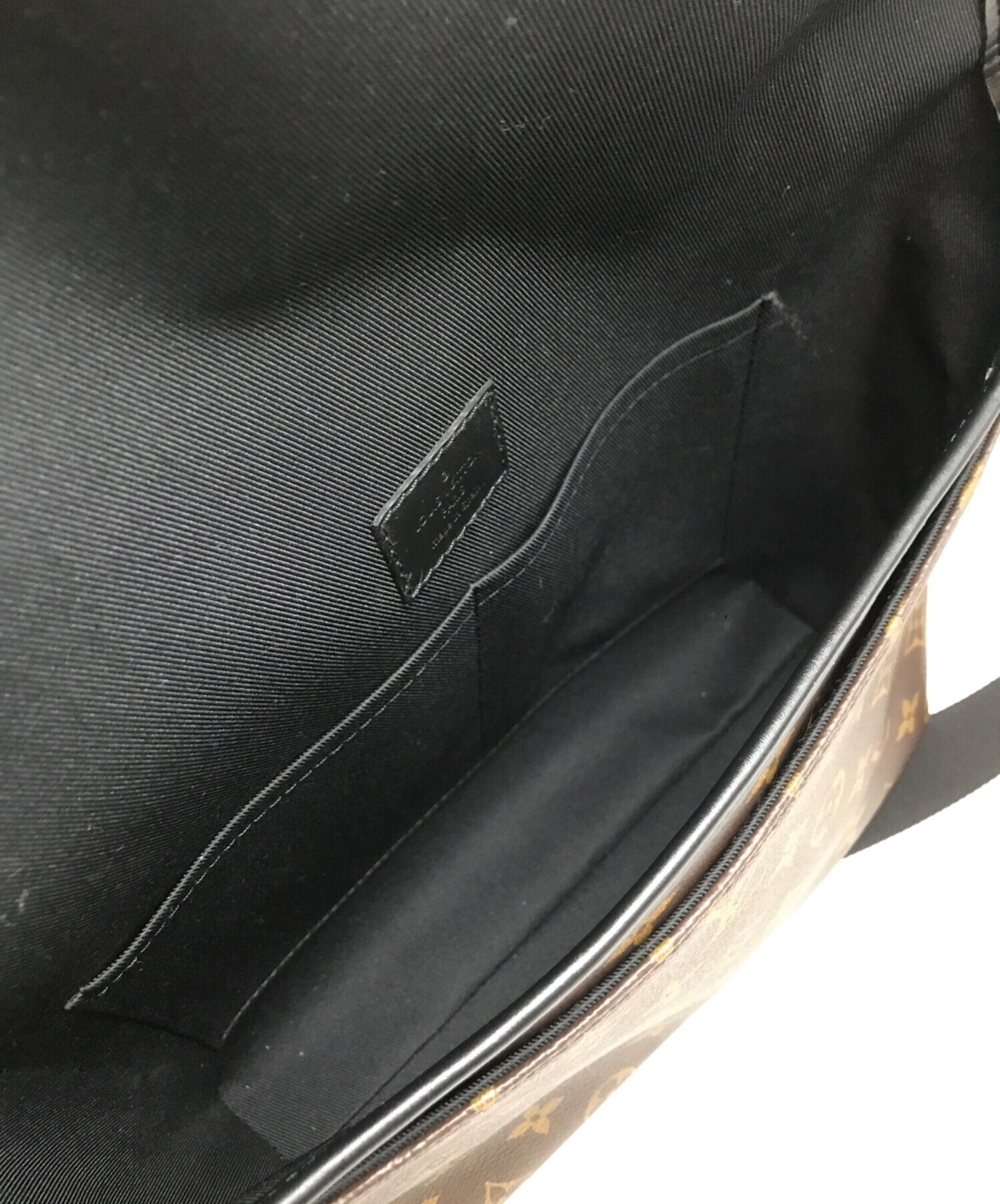 [Pre-owned] LOUIS VUITTON Magnetic Messenger M45557