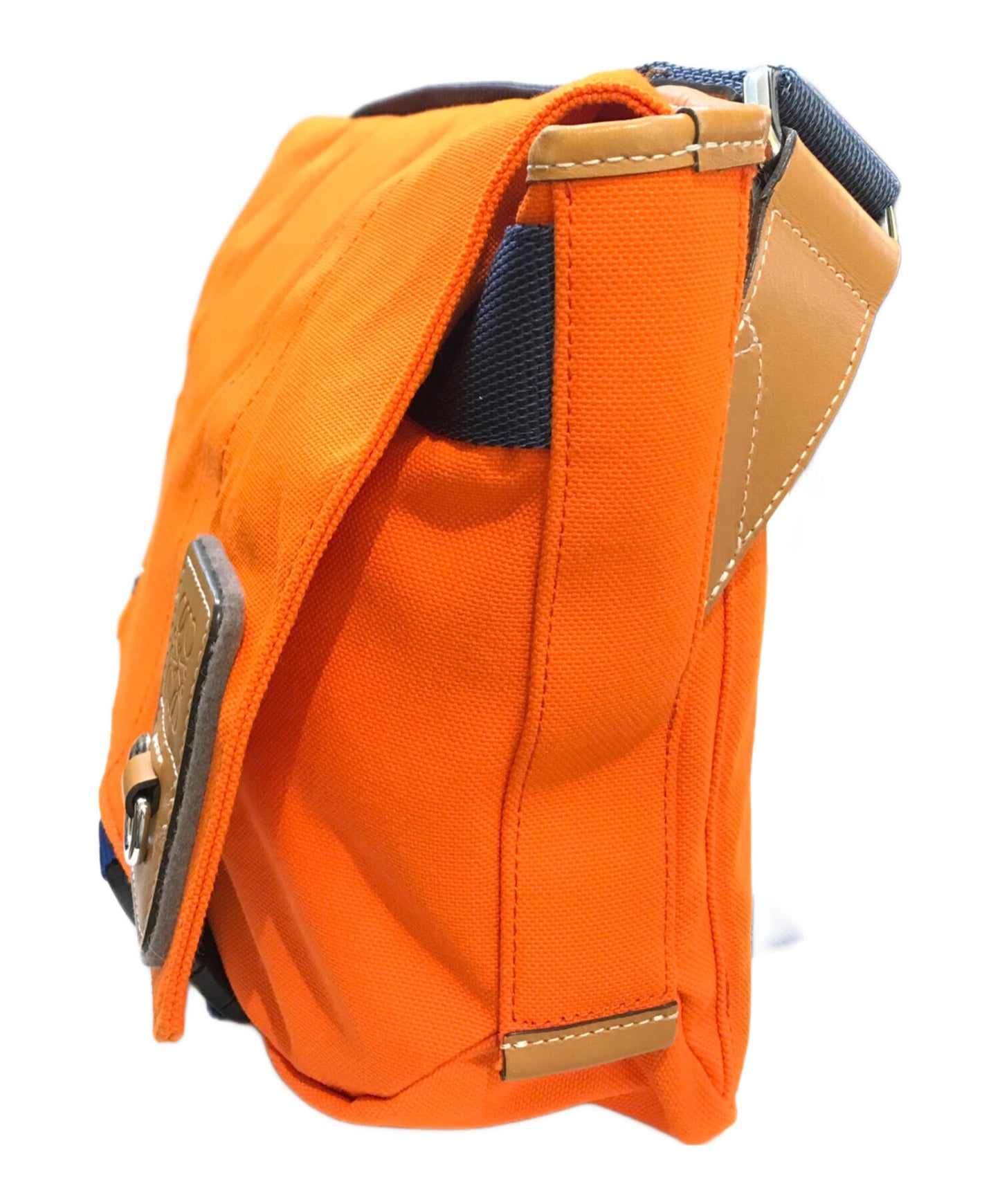 [Pre-owned] LOEWE eln messenger bag