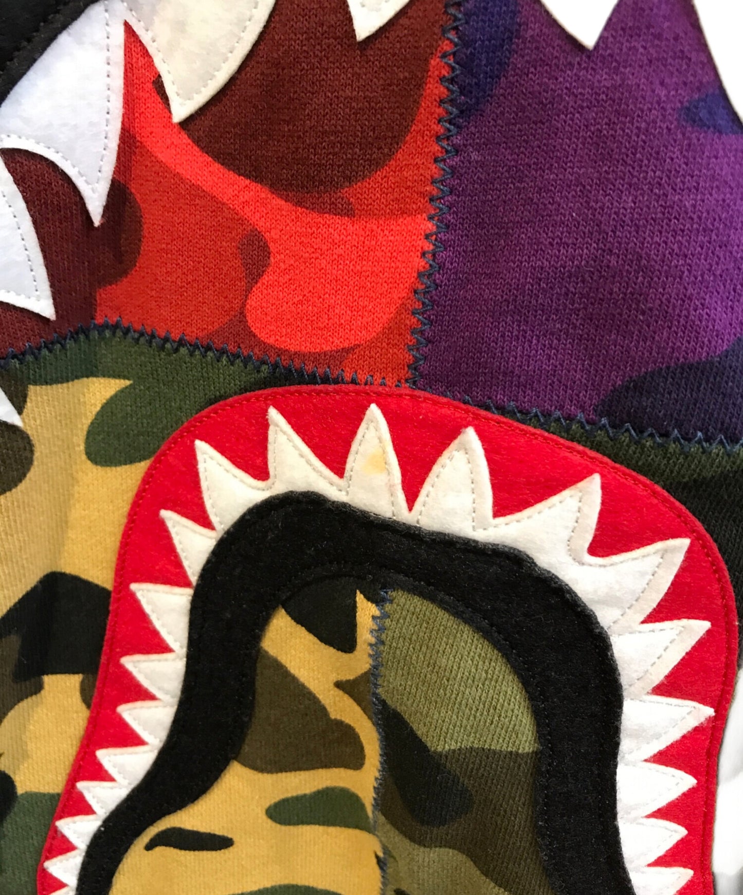 [Pre-owned] A BATHING APE MIXCAMO SHARK CRAZYWIDE SWEAT 001SWF301006X