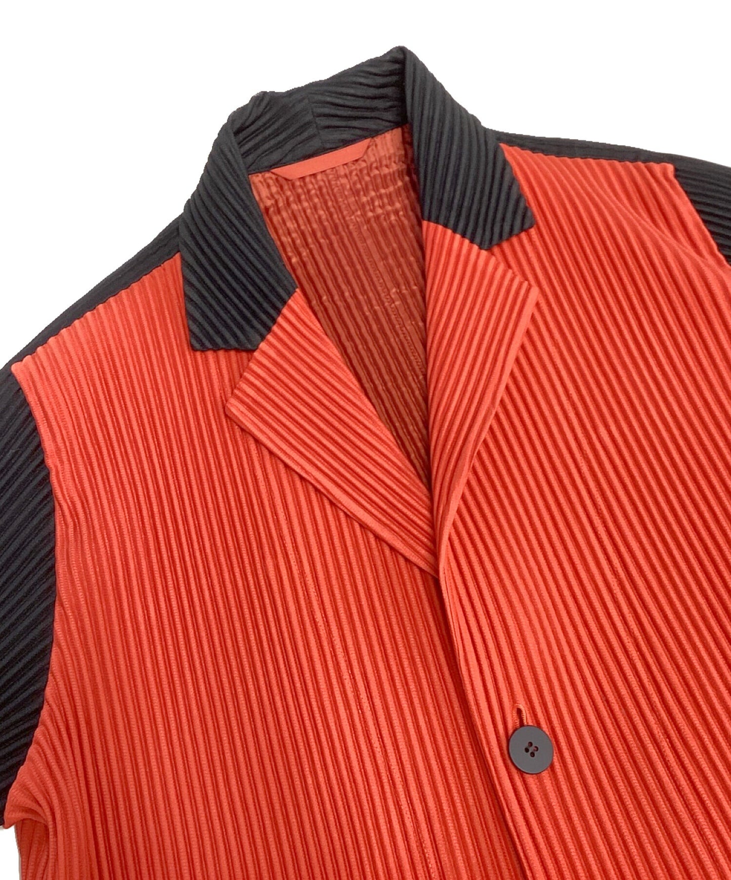 [Pre-owned] HOMME PLISSE ISSEY MIYAKE Pleated Tailored Jacket HP33-JD385-28