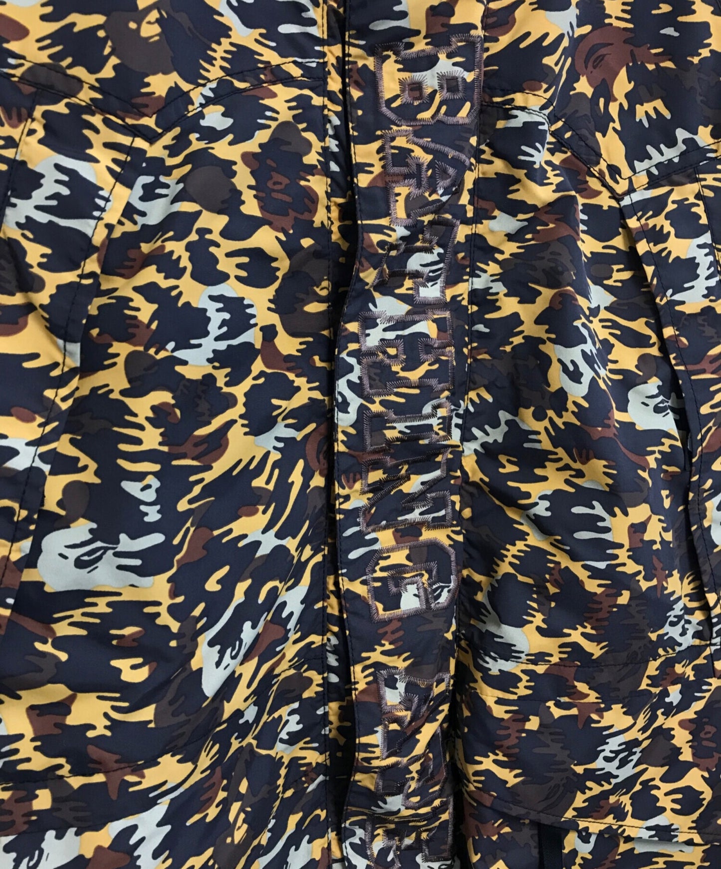 [Pre-owned] A BATHING APE Nylon parka with all-over pattern