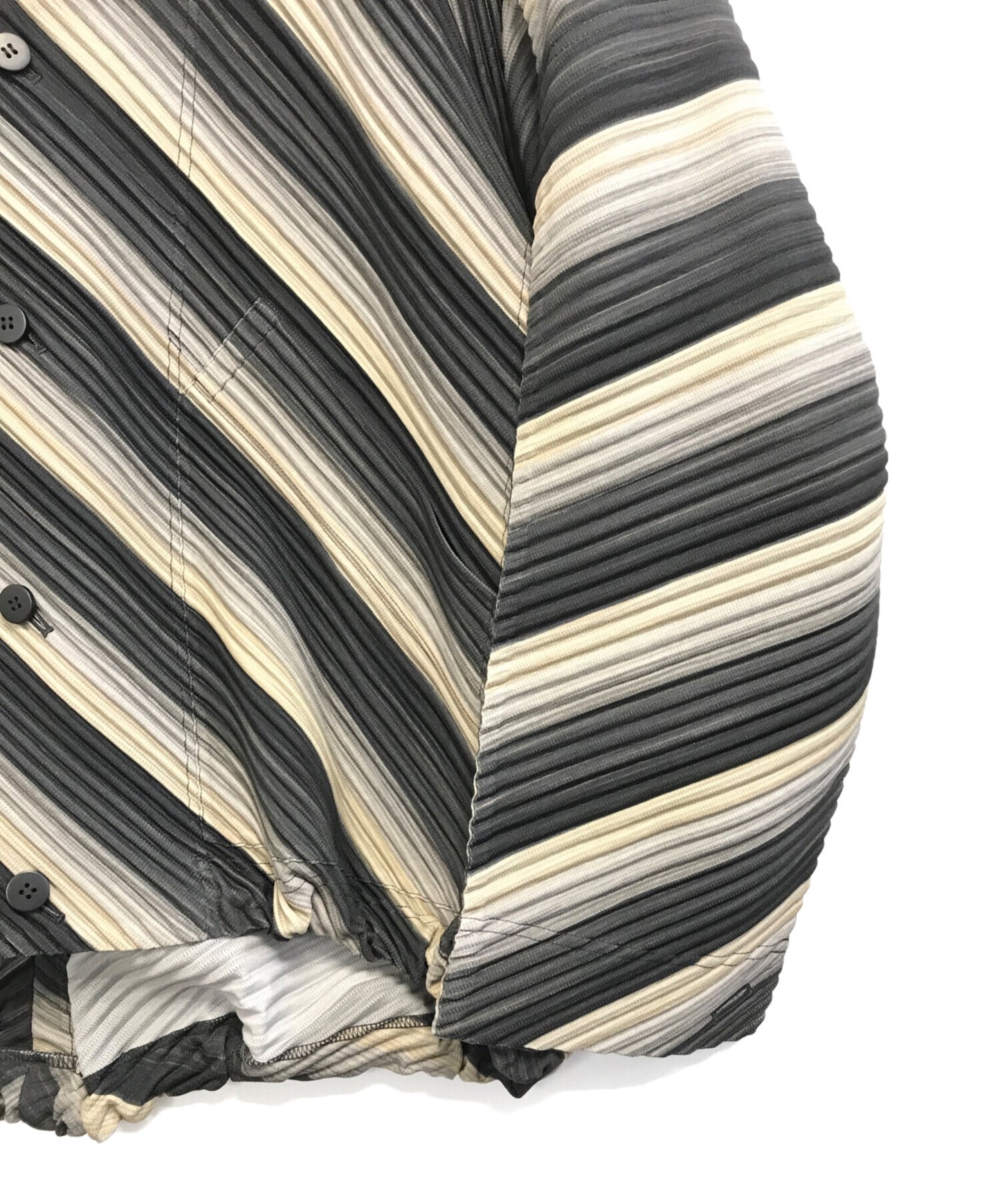 [Pre-owned] HOMME PLISSE ISSEY MIYAKE Striped all-over pleated jacket HP43-JC366