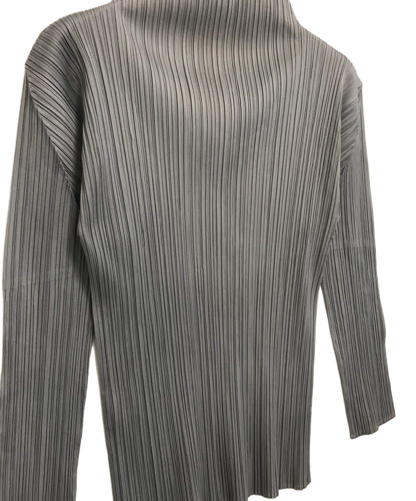 [Pre-owned] ISSEY MIYAKE High Neck Pleated Cut and Sewn IM23-JK393