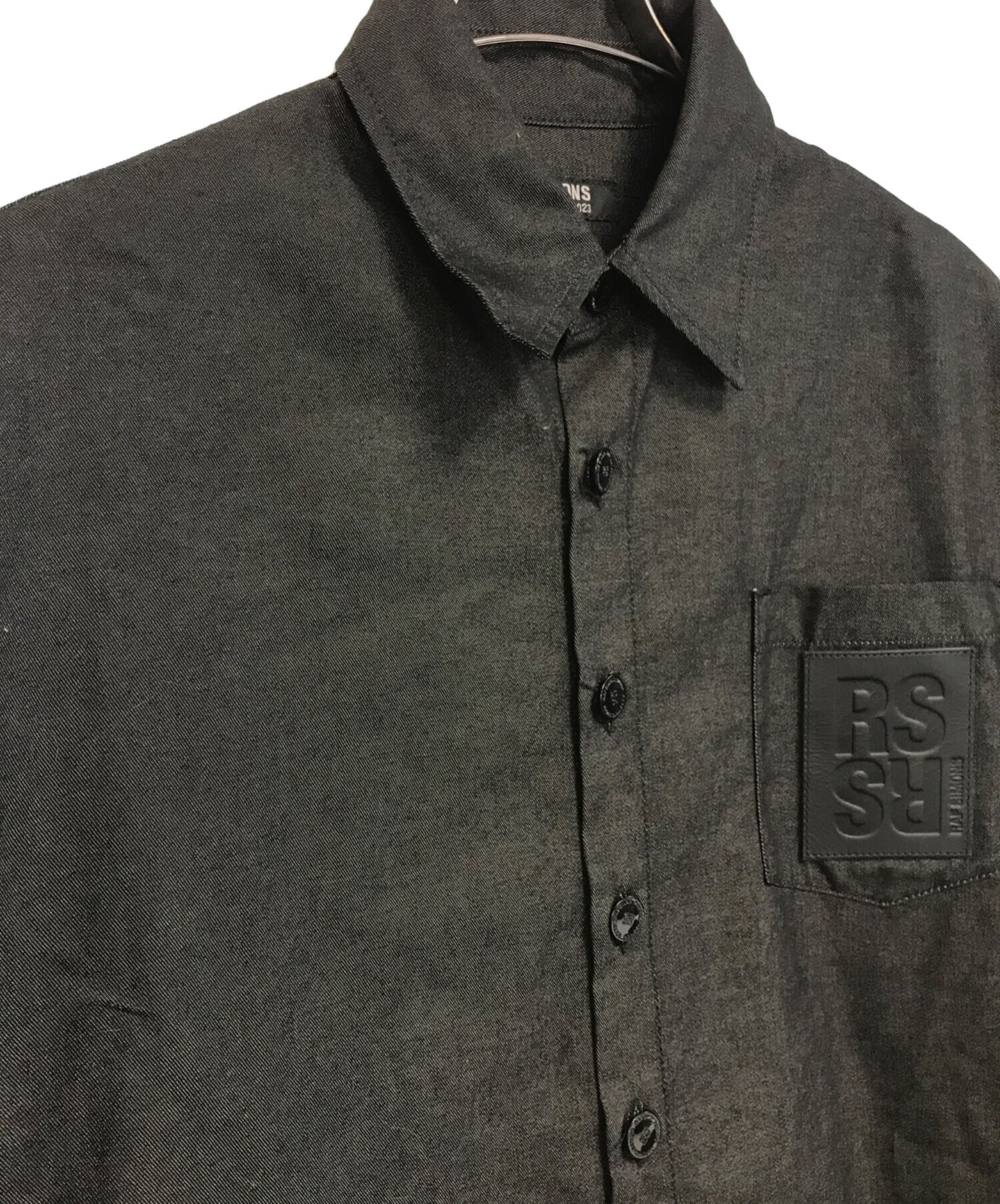 [Pre-owned] RAF SIMONS OVERSIZED DENIM SHIRT WITH LEATHER PATCH 231-M243