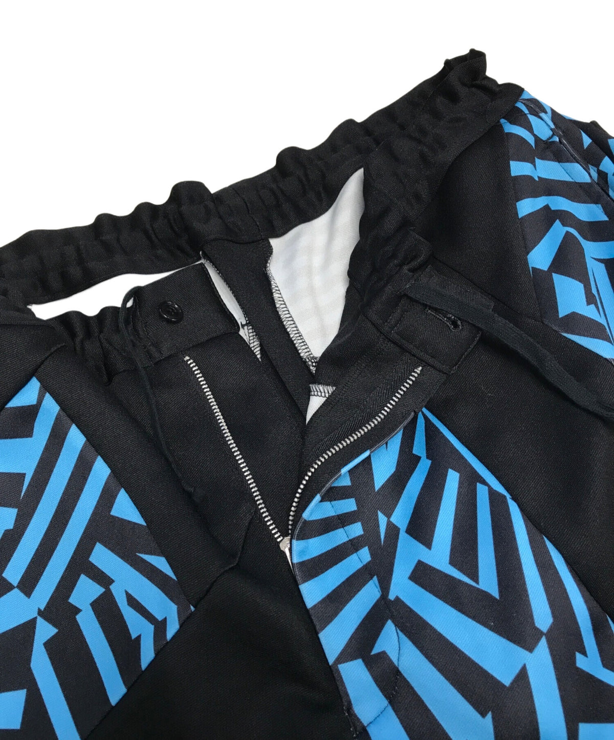 [Pre-owned] COMME des GARCONS HOMME PLUS geometric pattern shorts PK-T017