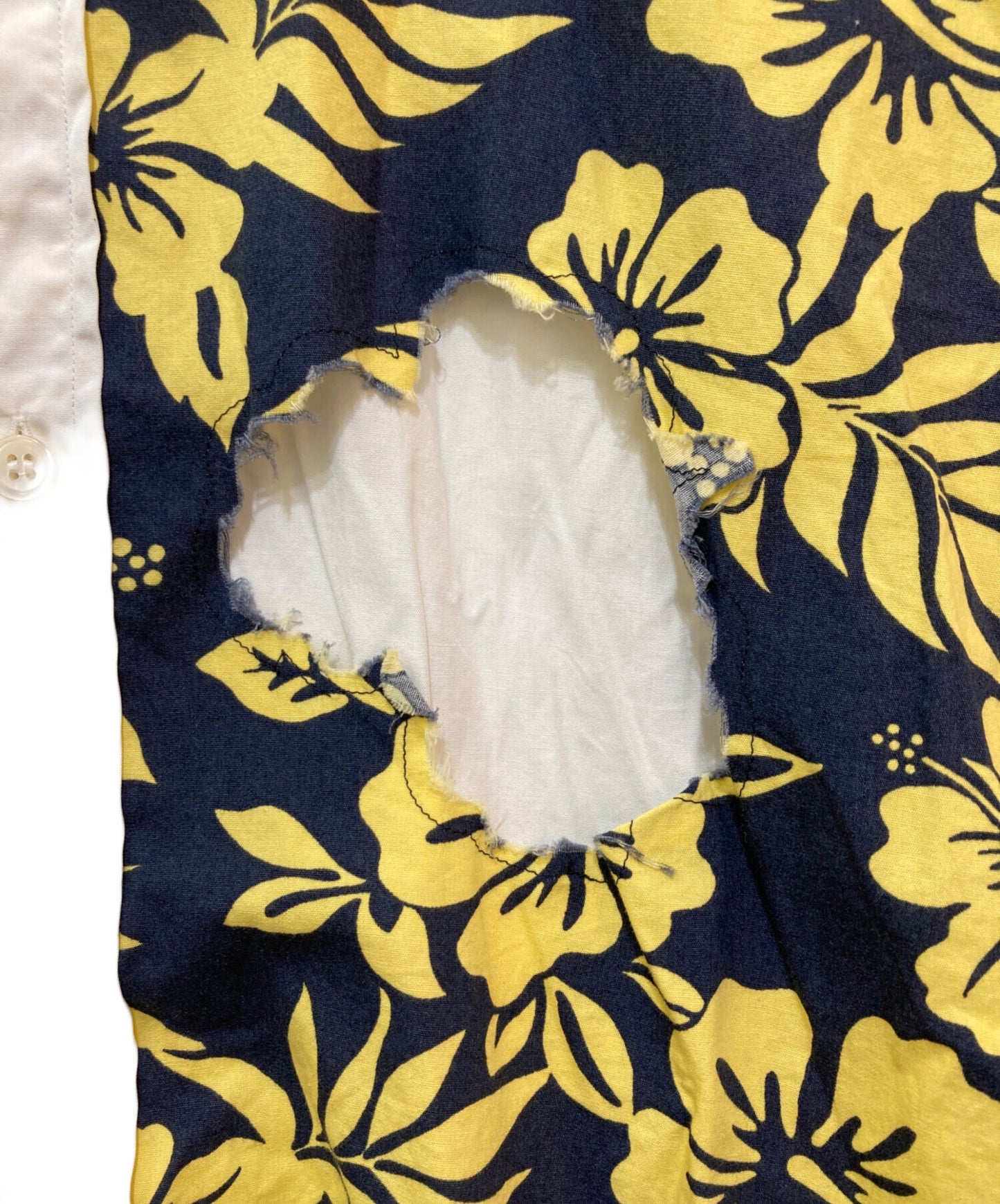 [Pre-owned] COMME des GARCONS SHIRT Flower Switched Die-Cut S/S Shirt S24035 S24035