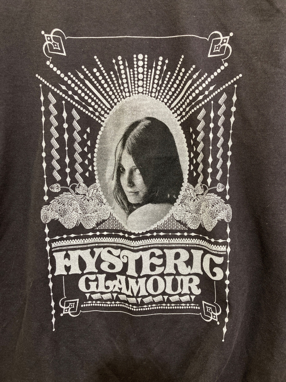 [Pre-owned] Hysteric Glamour BERRY FRAME GIRL pullover 01231NS10