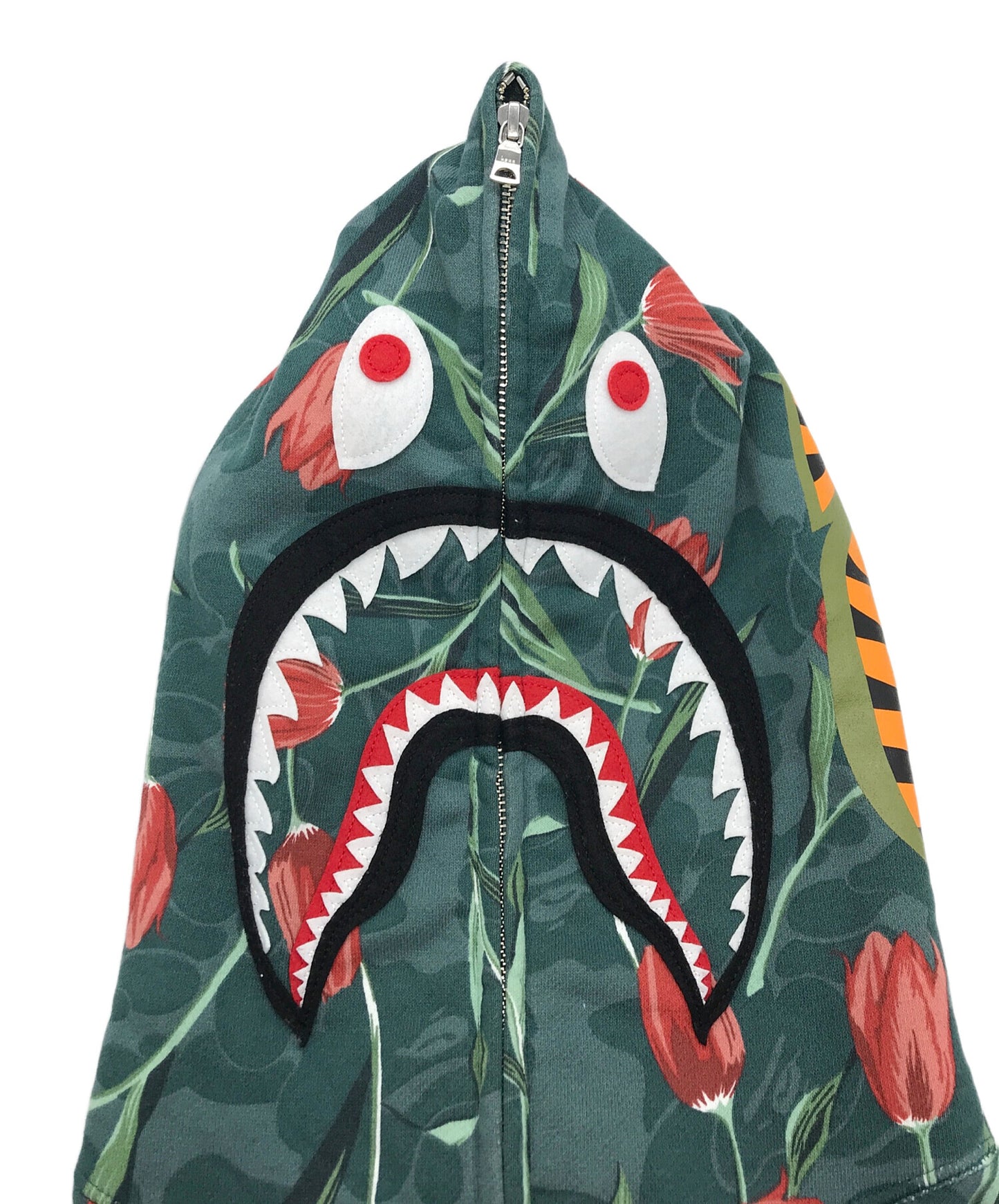 [Pre-owned] A BATHING APE Tulip Camo Shark Full Zip Hoodie 001zpk802003l