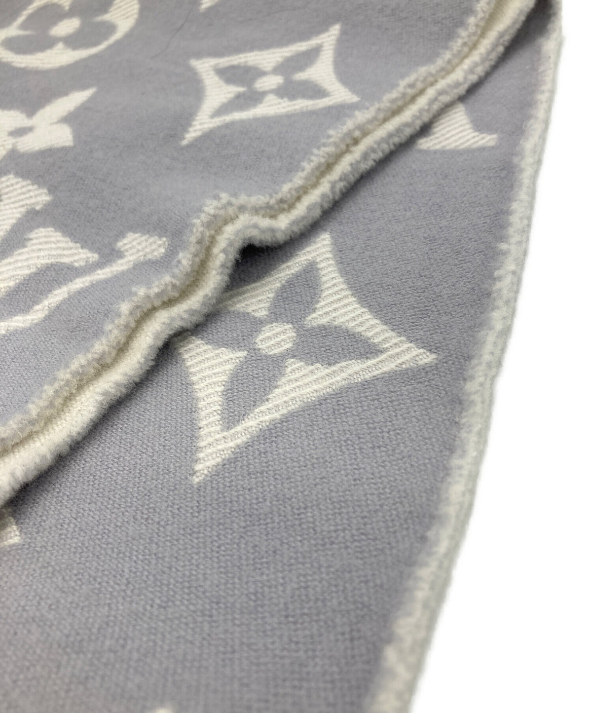 [Pre-owned] LOUIS VUITTON Muffler LV Escential M77727