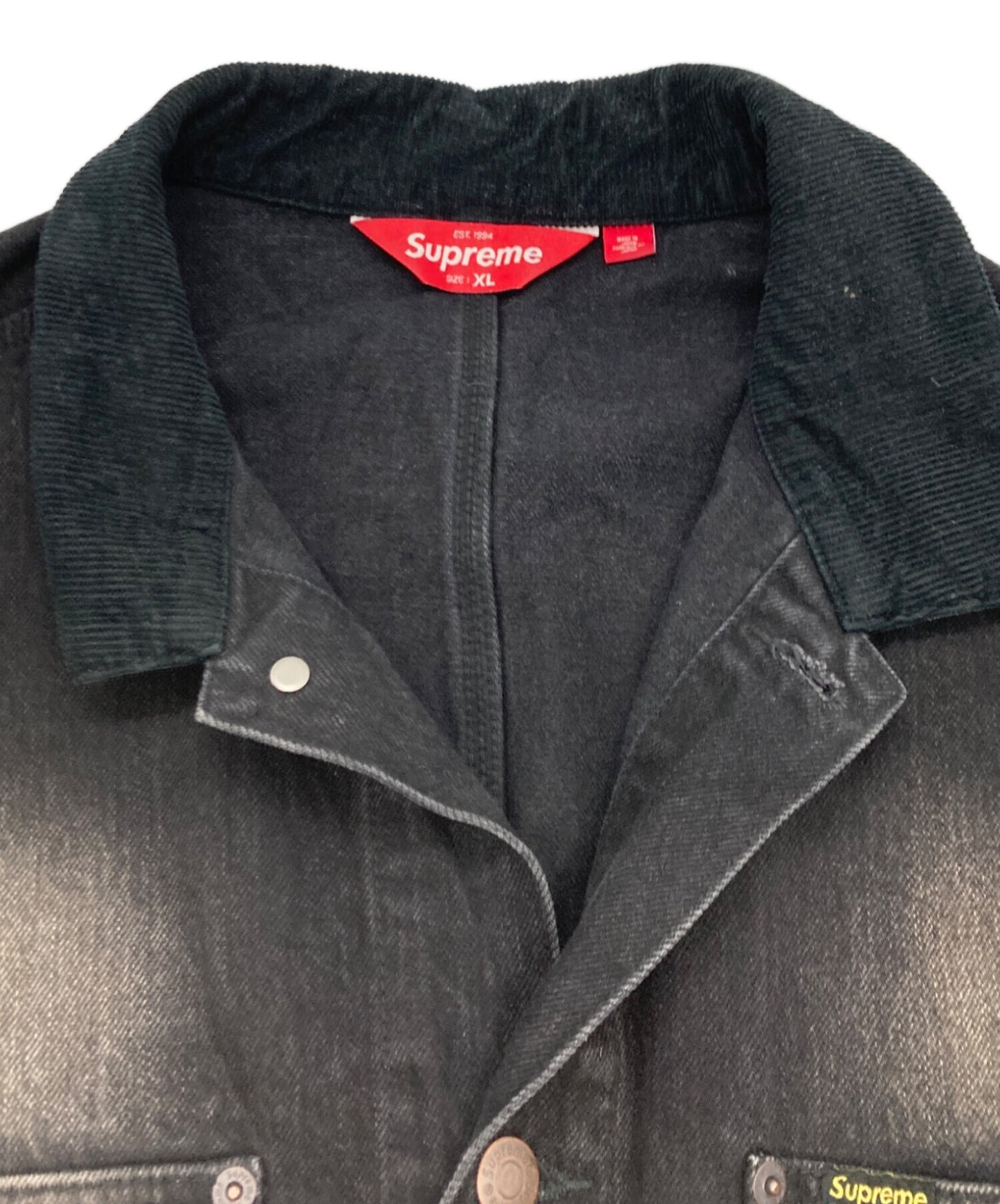 [Pre-owned] SUPREME Distressed Selvedge Trucker