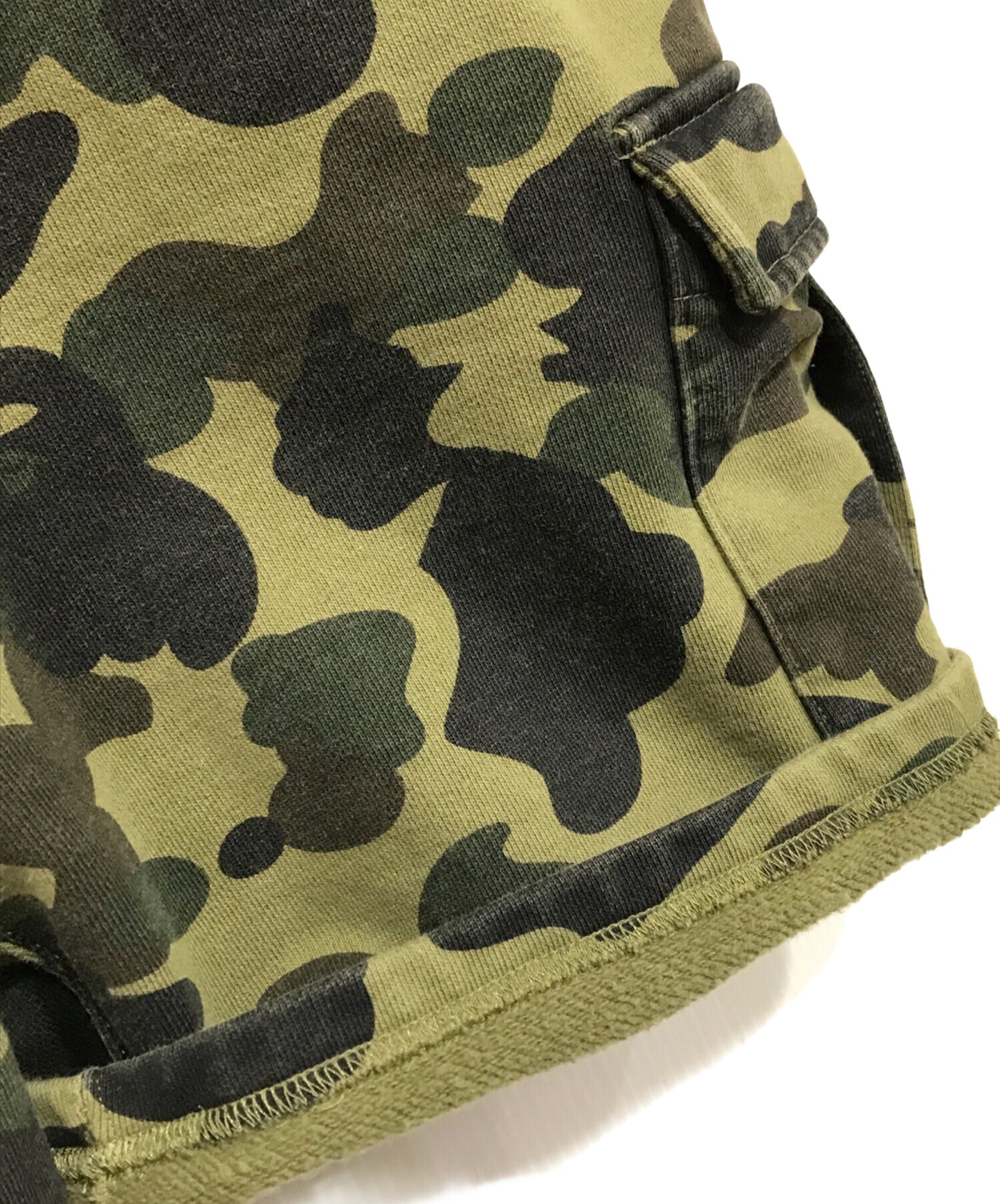 [Pre-owned] A BATHING APE 1st camo yellow sweat cargo shorts 001SPJ801005M