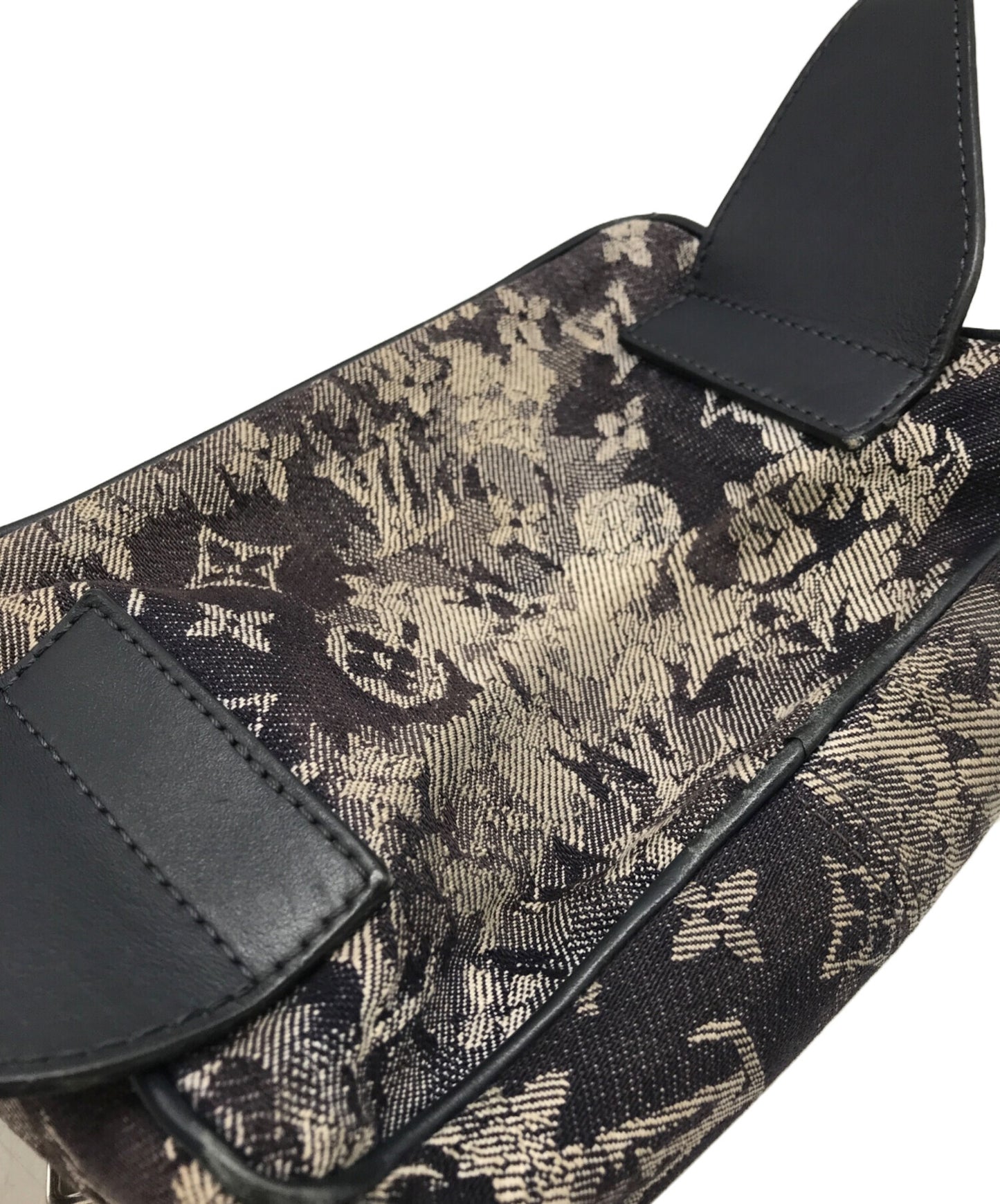 [Pre-owned] LOUIS VUITTON MONOGRAM TAPESTRY BUMBAG OUTDOOR M57281