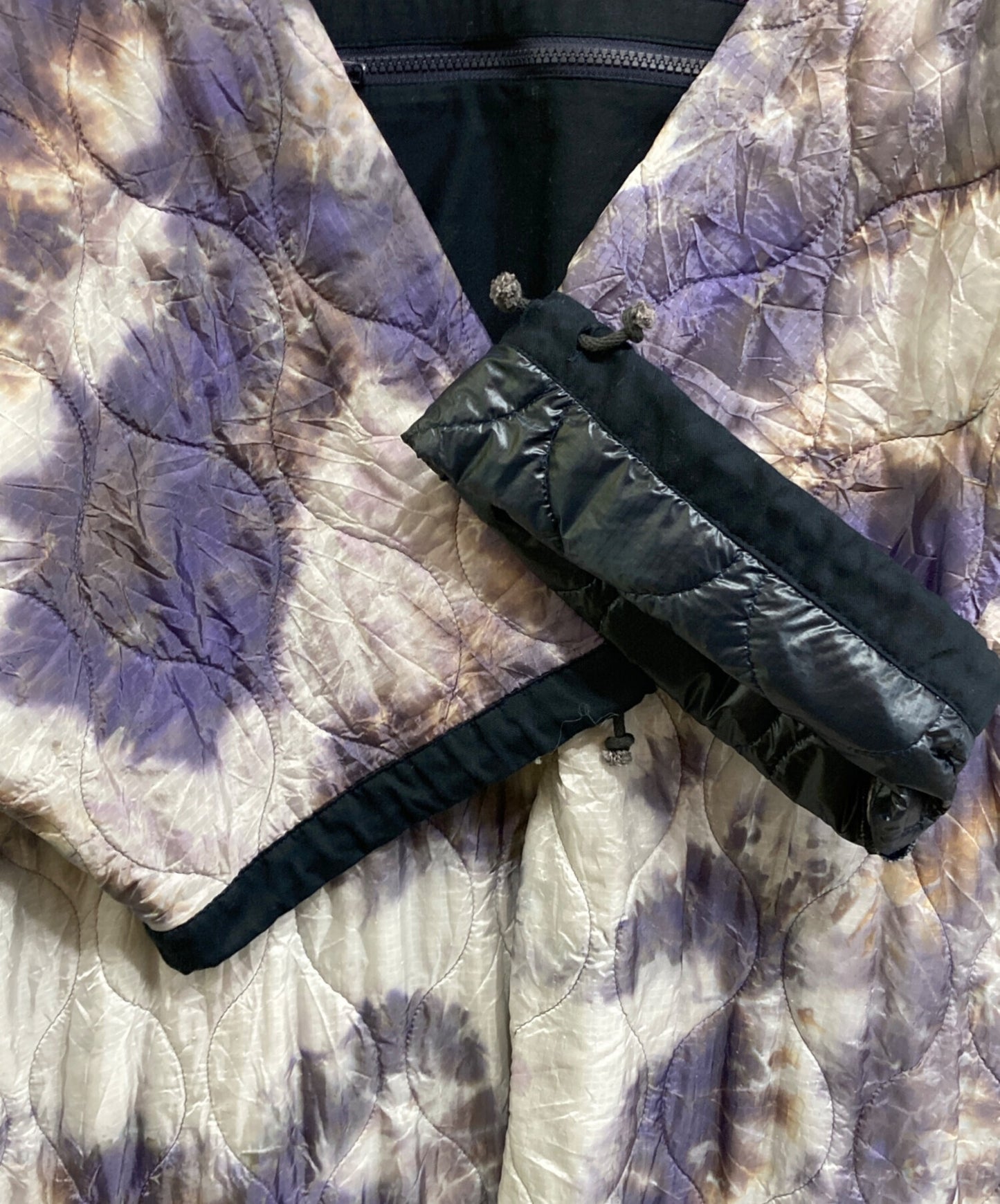 [Pre-owned] NEIGHBORHOOD Quilted tie-dye poncho/191UCNH-JKM02 191UCNH-JKM02