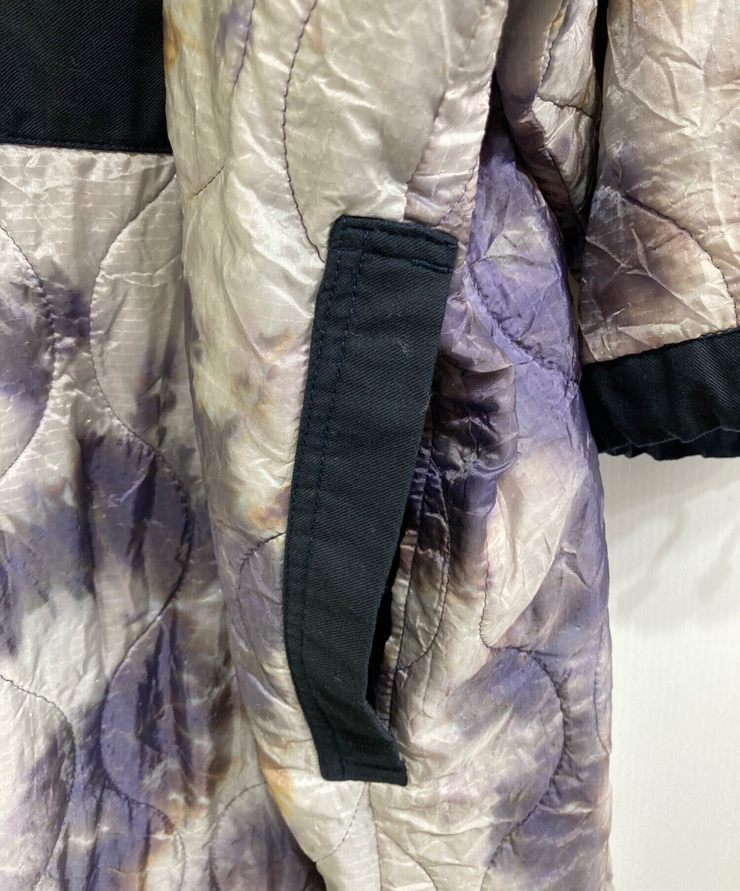 [Pre-owned] NEIGHBORHOOD Quilted tie-dye poncho/191UCNH-JKM02 191UCNH-JKM02