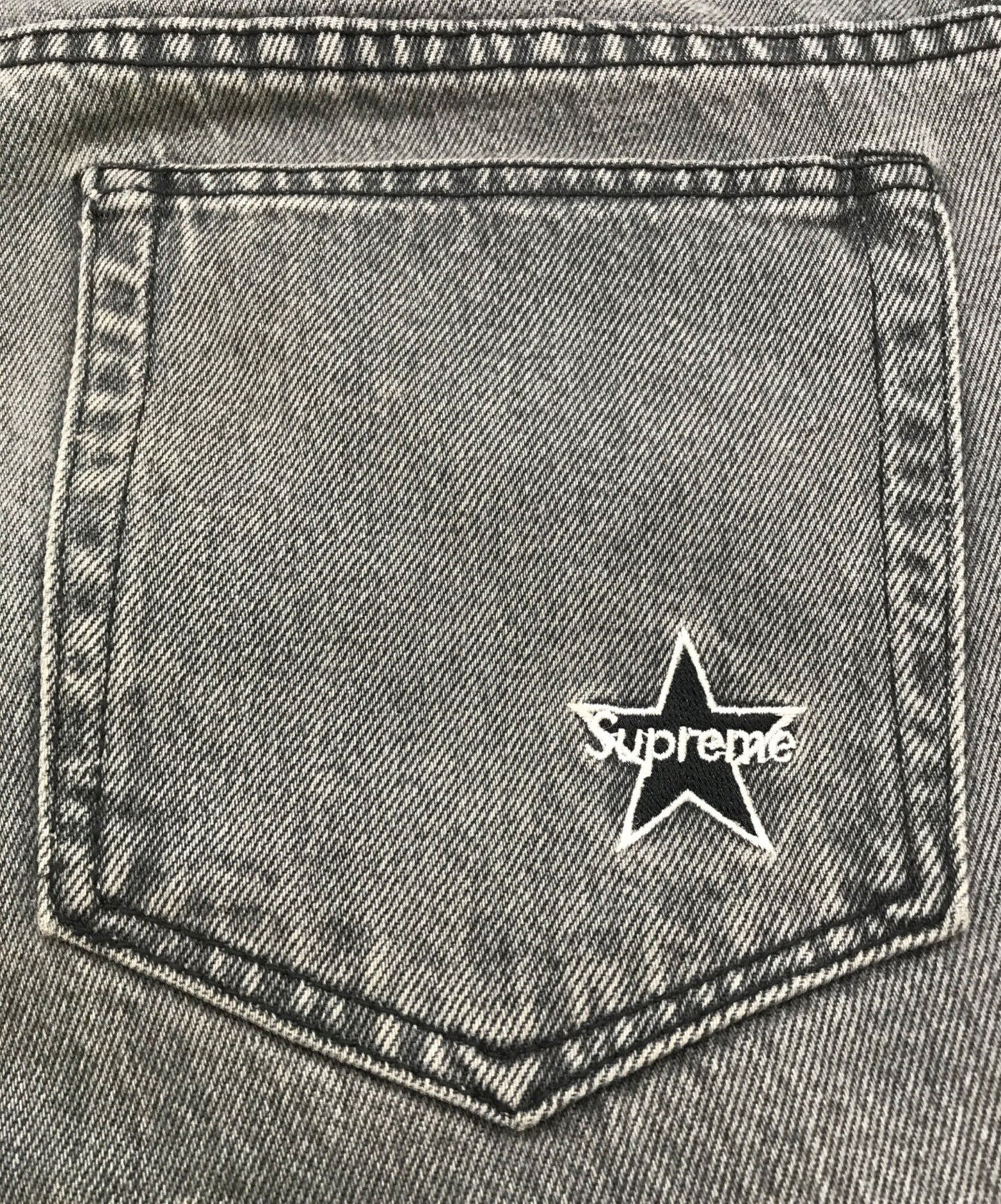 [Pre-owned] SUPREME Washed Regular Jeans