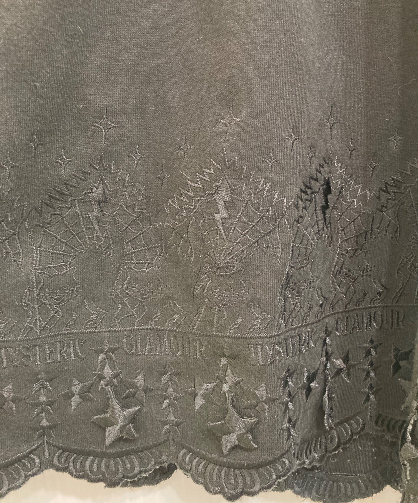 [Pre-owned] Hysteric Glamour embroidered shorts 0161CP09