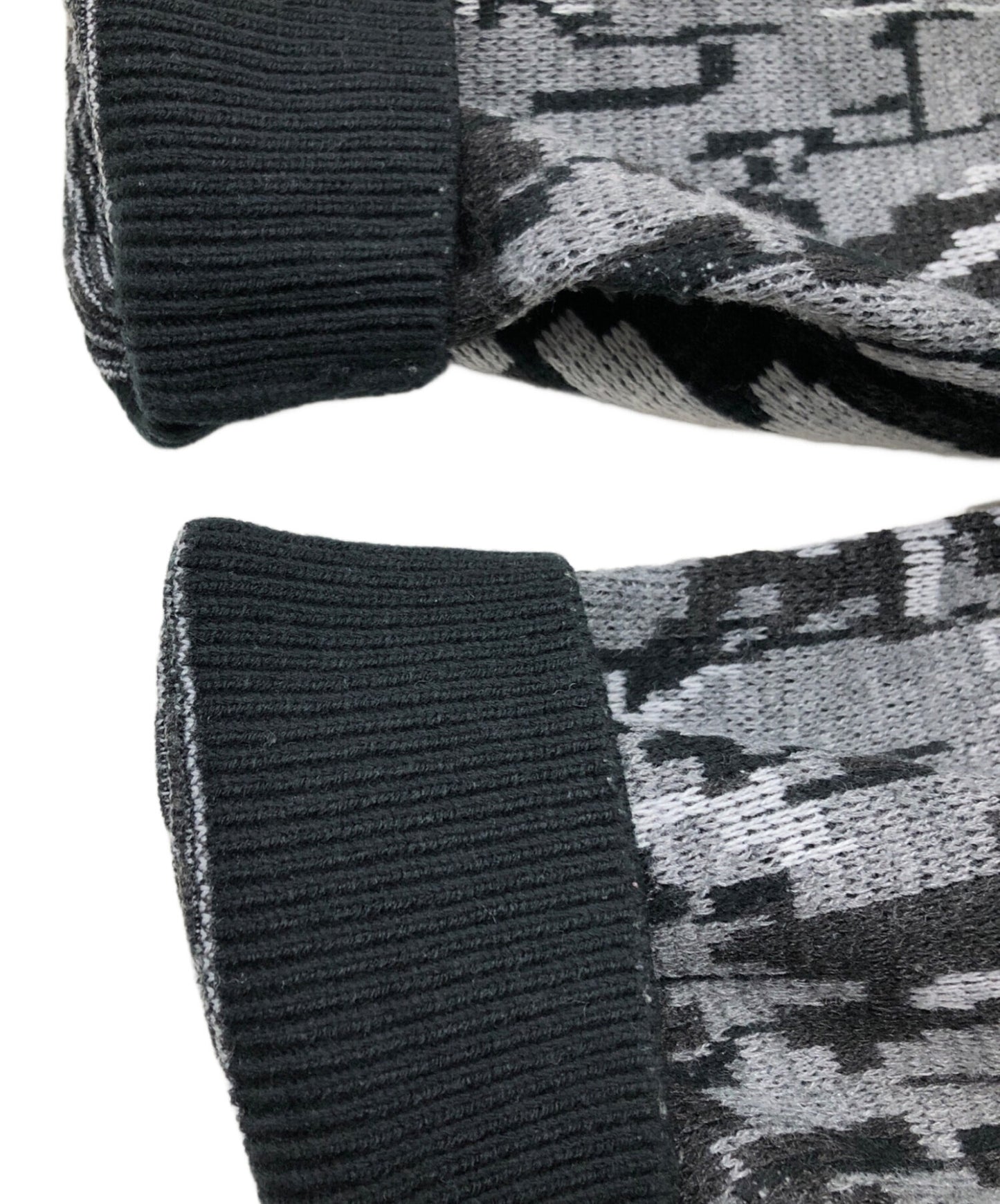 [Pre-owned] SUPREME Trebark Camo Sweater