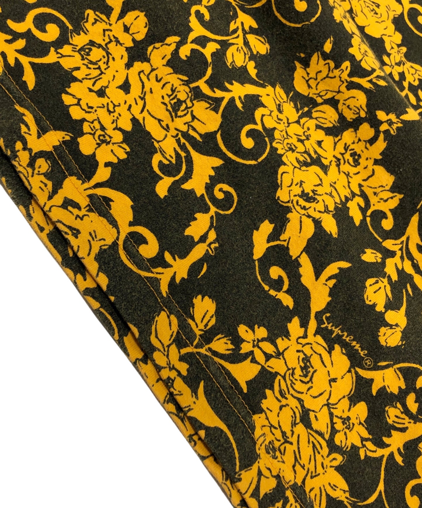 [Pre-owned] SUPREME Small box logo tee black flora