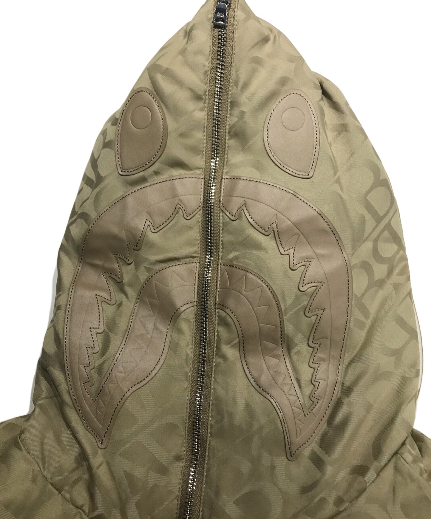 [Pre-owned] A BATHING APE SPORT MONOGRAM SHARK HOODIE PUFFER DOWN JACKET 001DNJ801054I